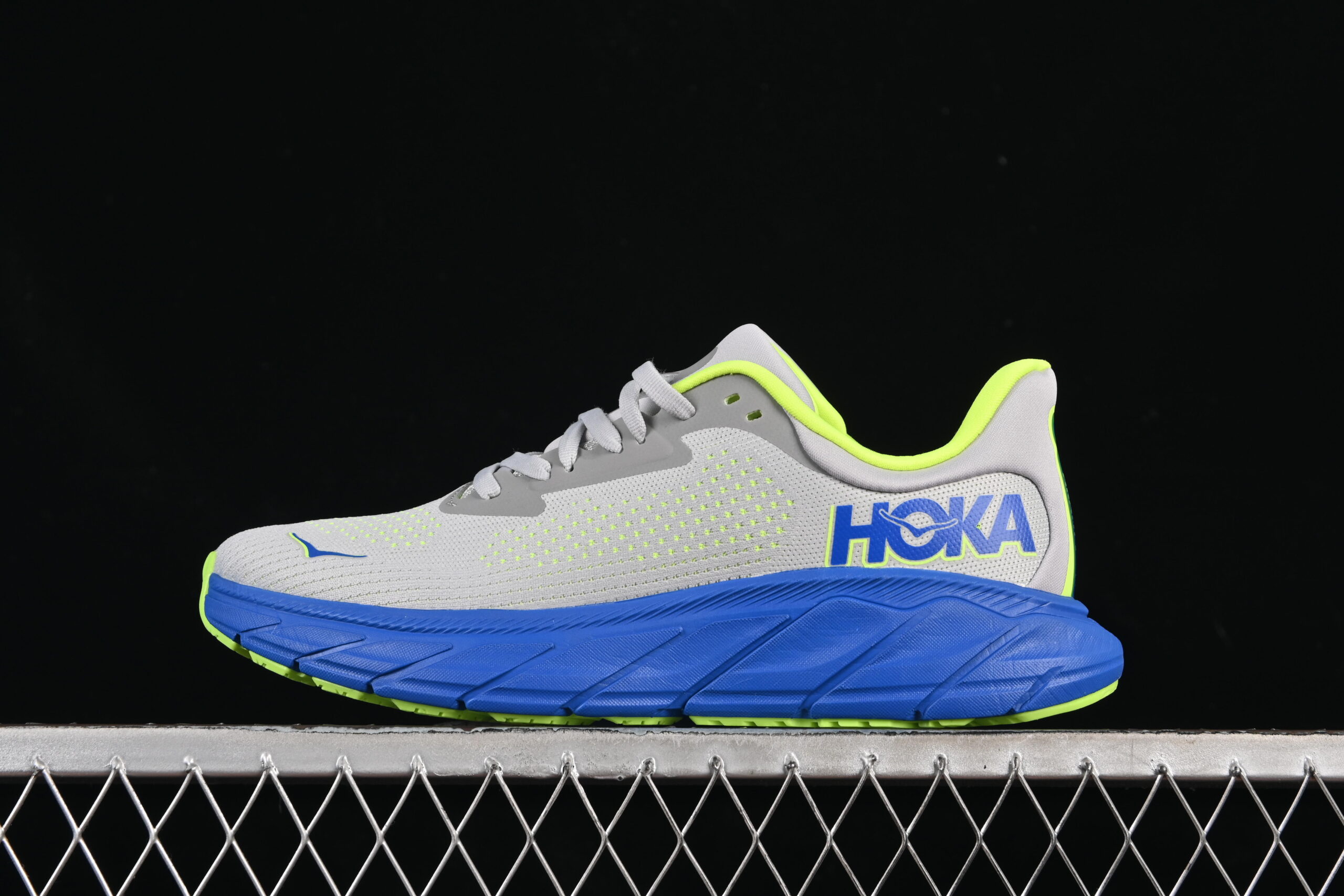 HOKA ARAHI 7