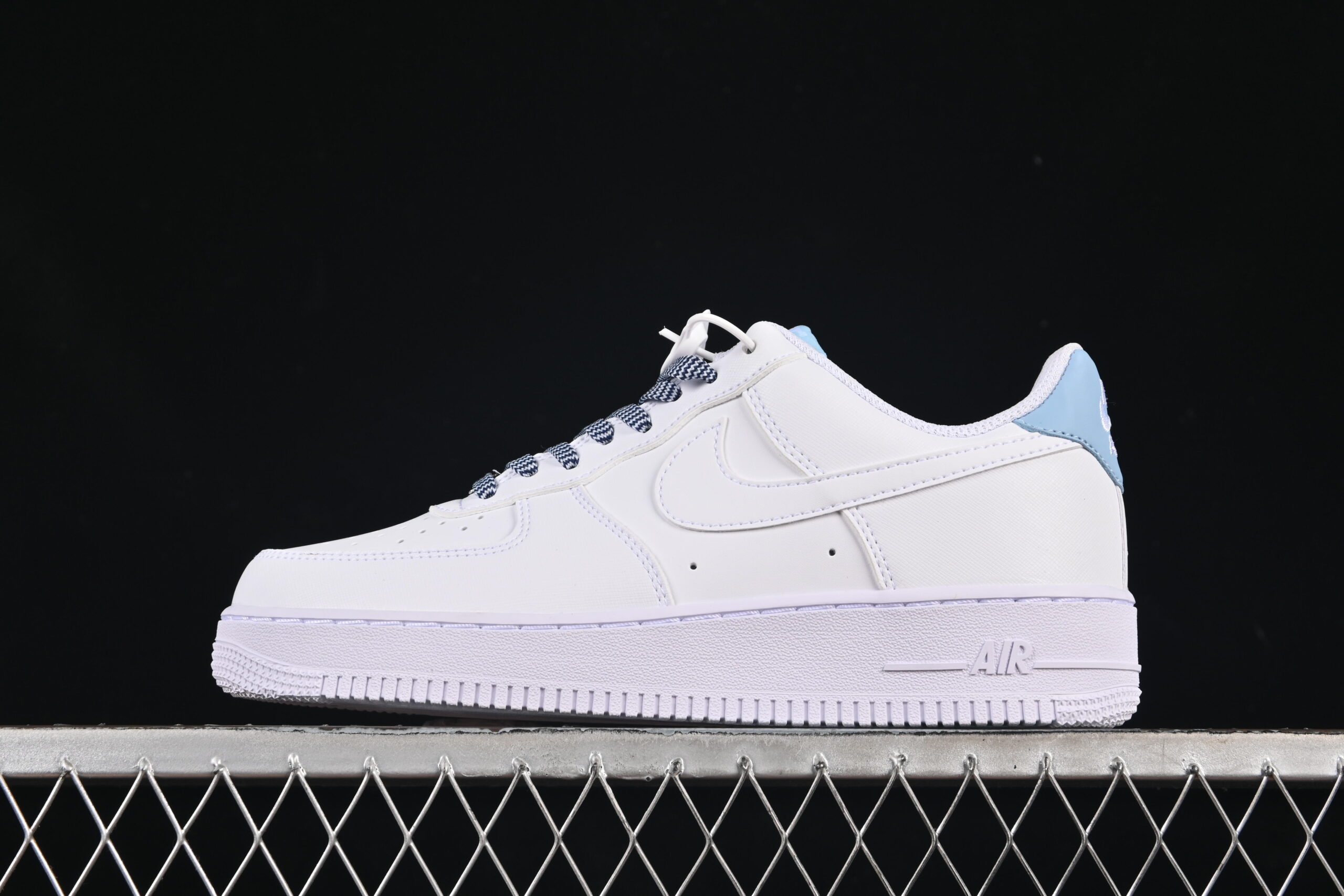 Nike Air Force 1 Low