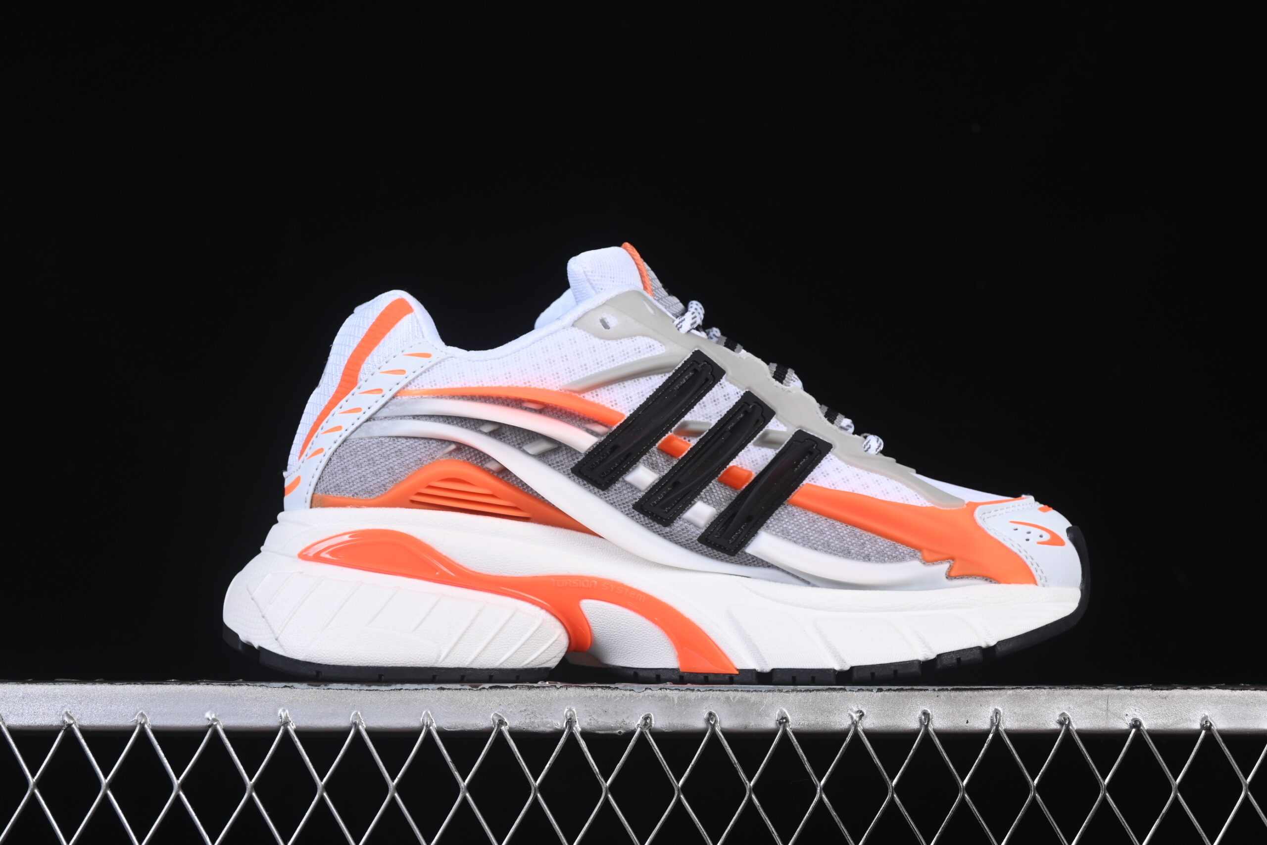 Adidas Adistar Jellyfish x Pharrell x VIRGINIA Focus Olive Orange — изображение 2