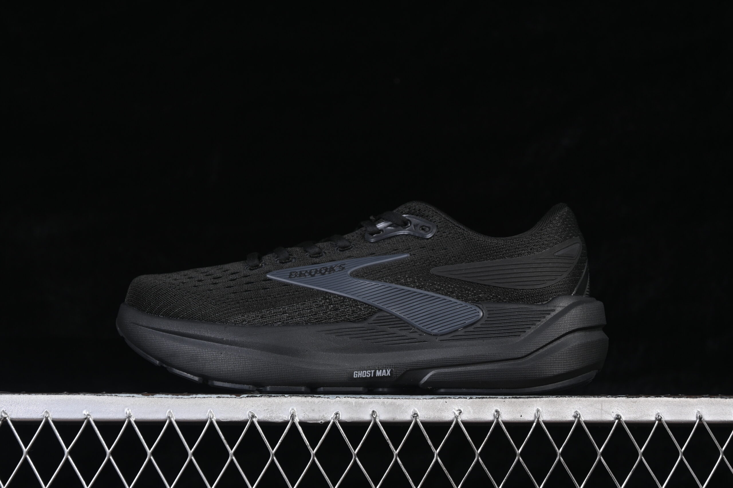 Brooks Ghost Max 3