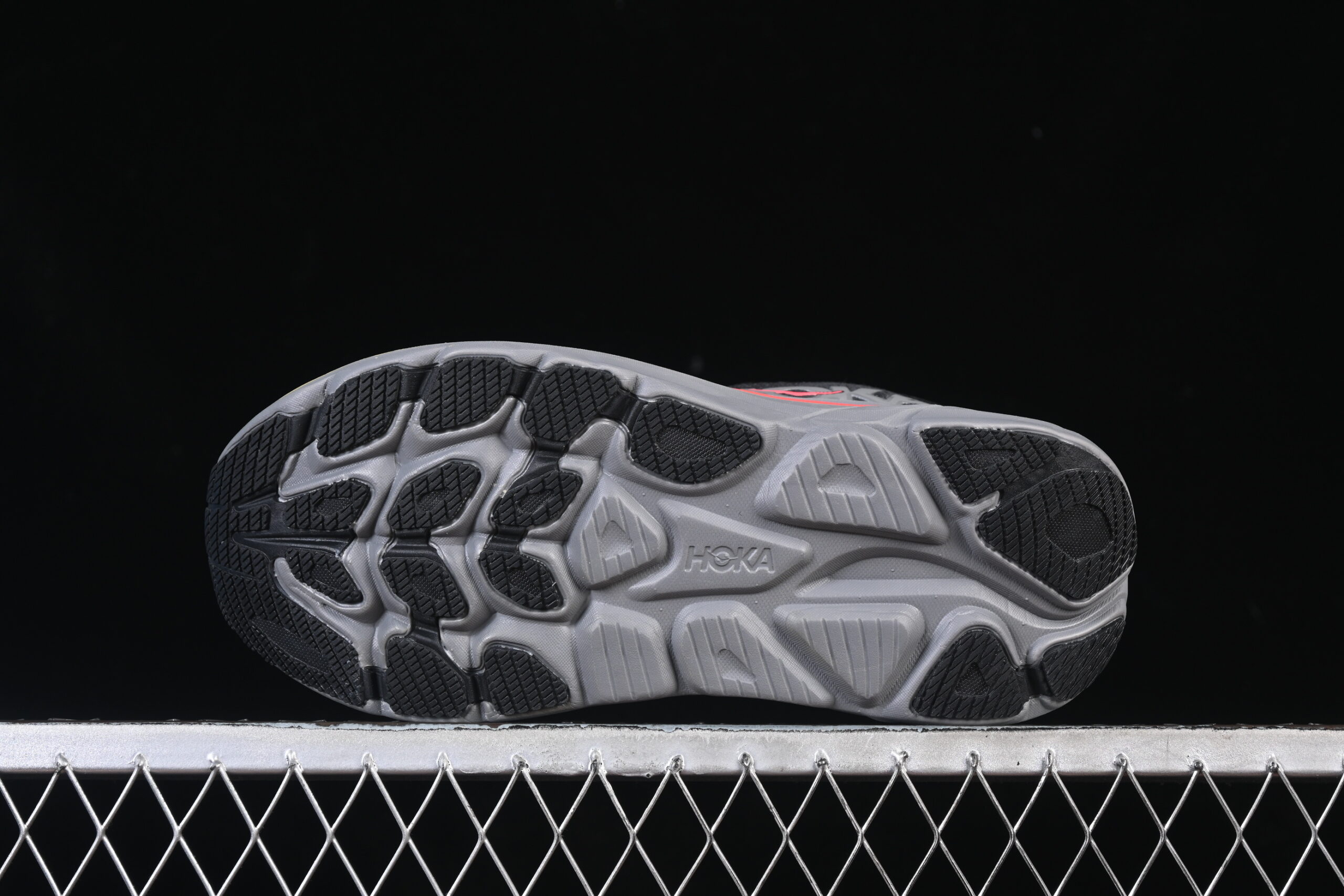 HOKA Clifton 10 'Black Galactic Grey' — изображение 3