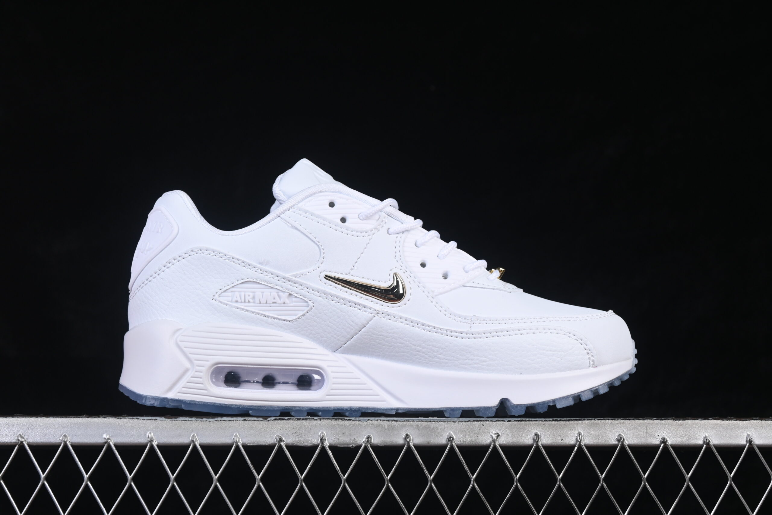 Nike Air Max 90 NRG Pirate Radio — изображение 2