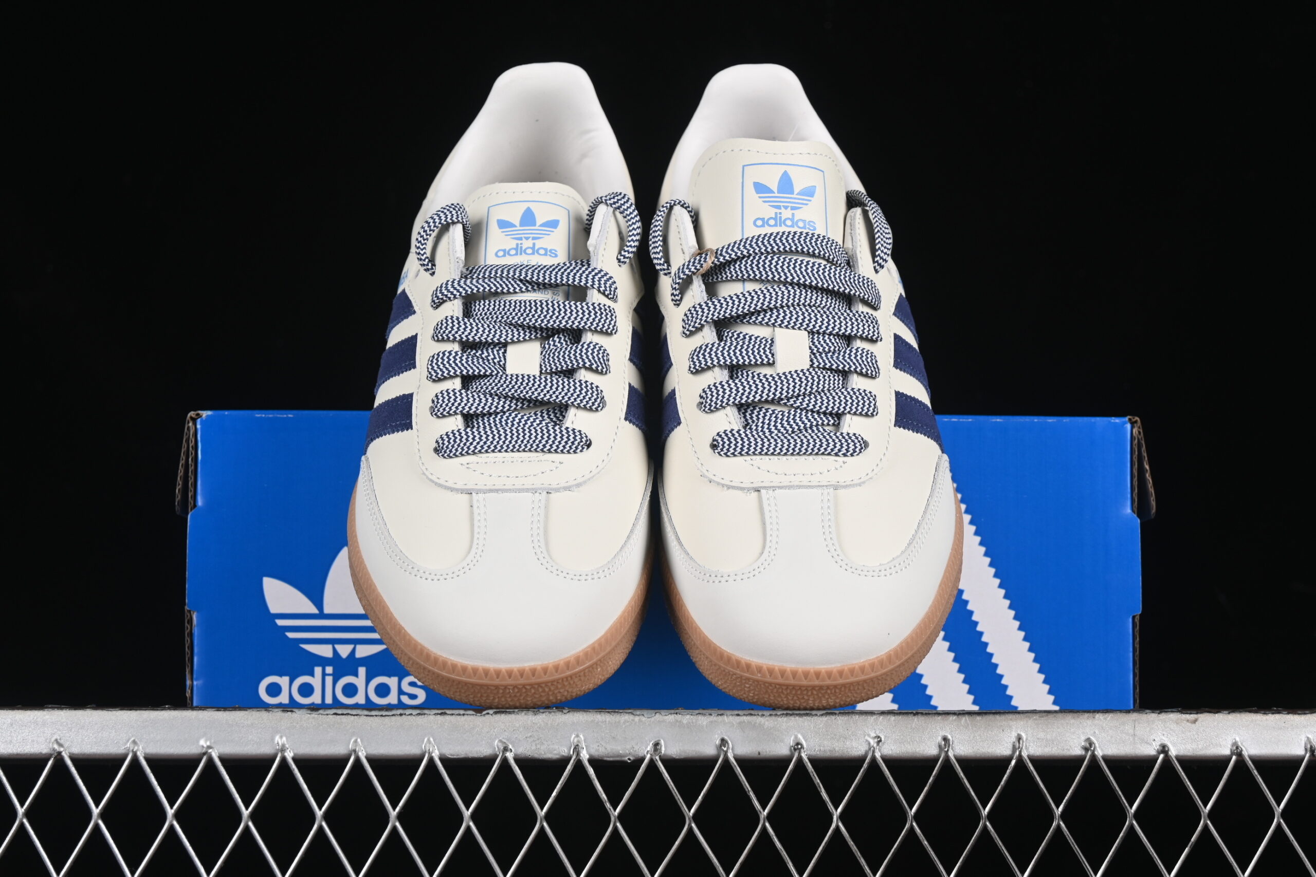 Adidas Samba OG 'Off White Dark Blue' — изображение 5
