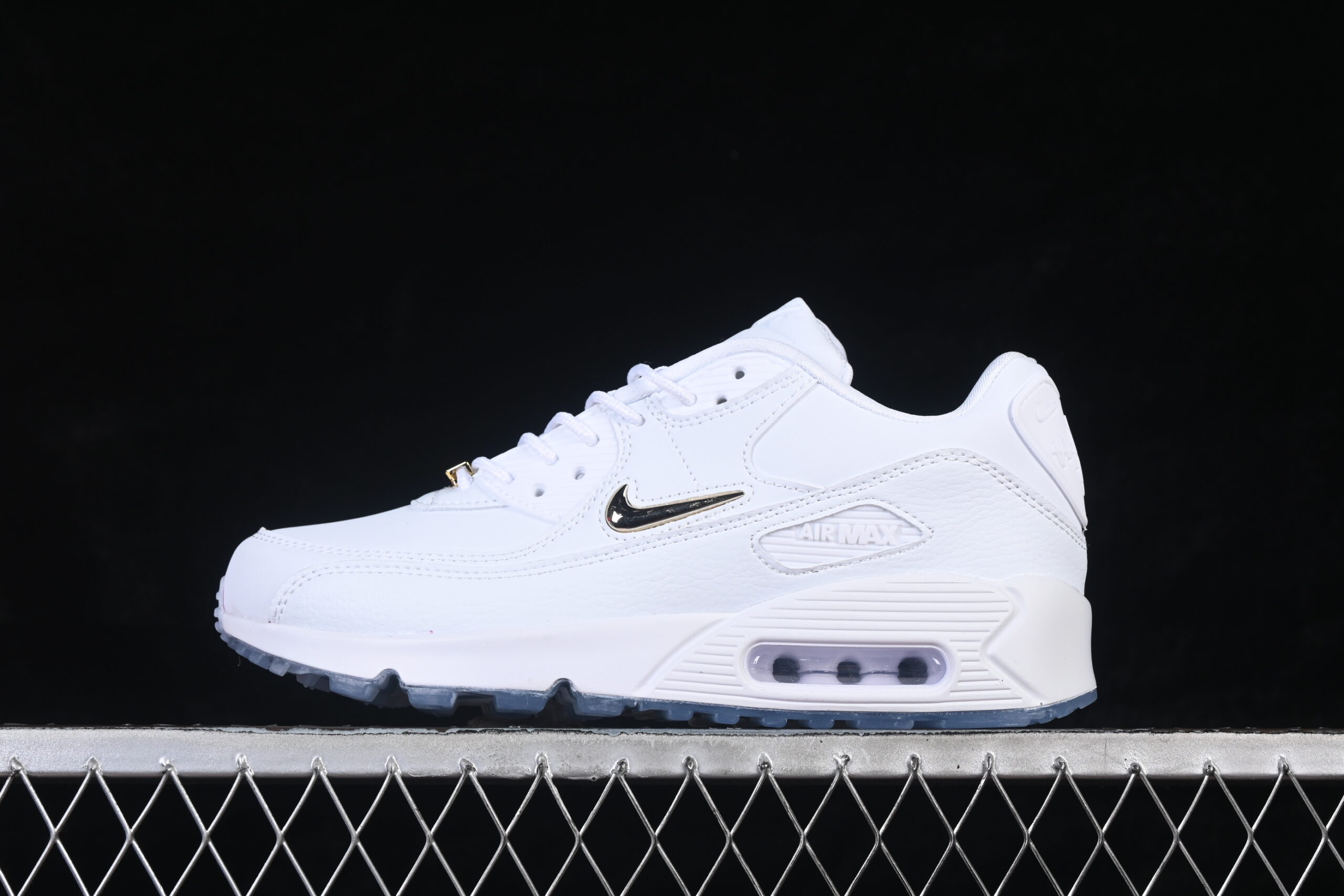 Nike Air Max 90 NRG Pirate Radio