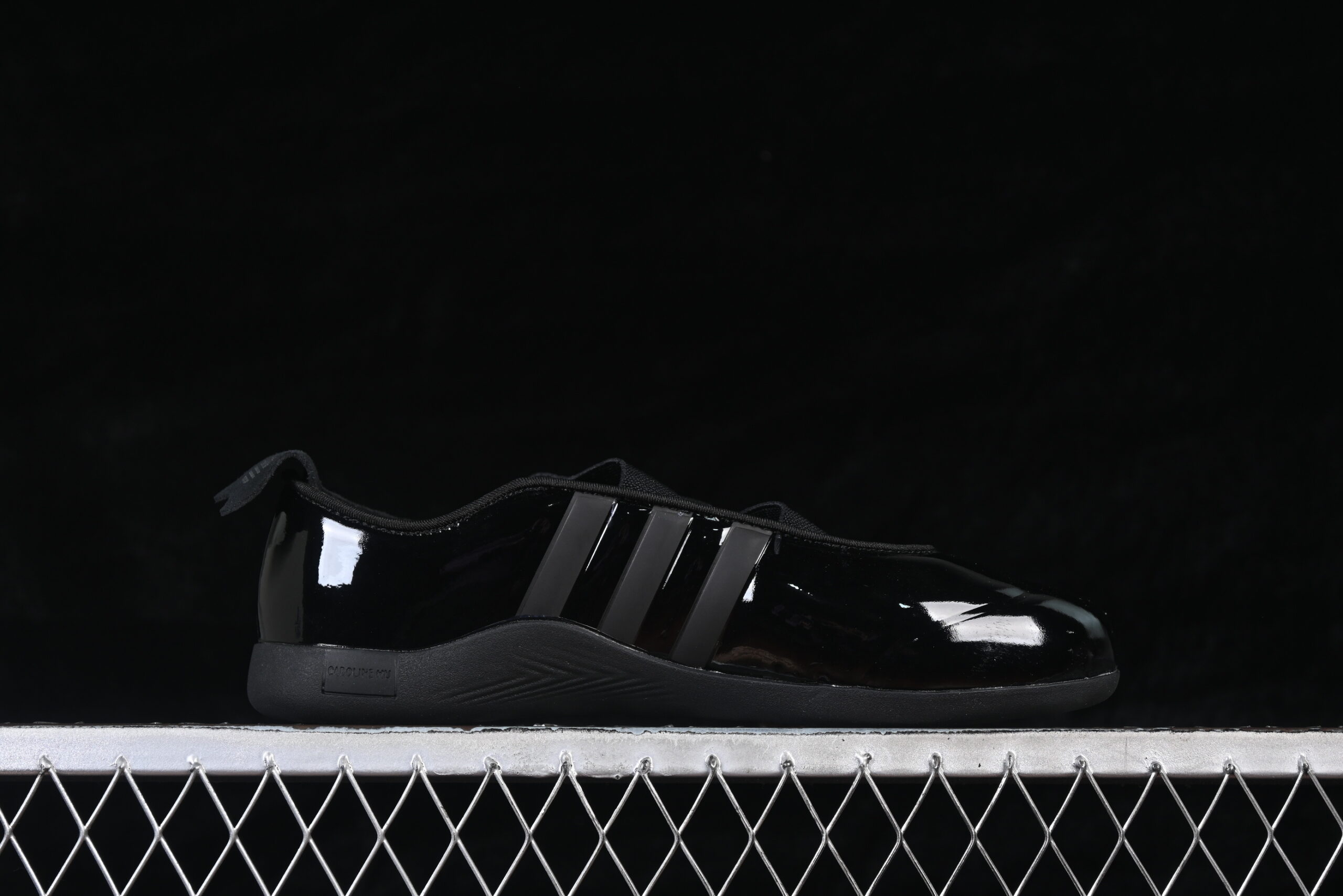 Caroline Hu x CLOT x adidas Wmns Taekwondo 'Core Black Carbon Metallic' — изображение 2