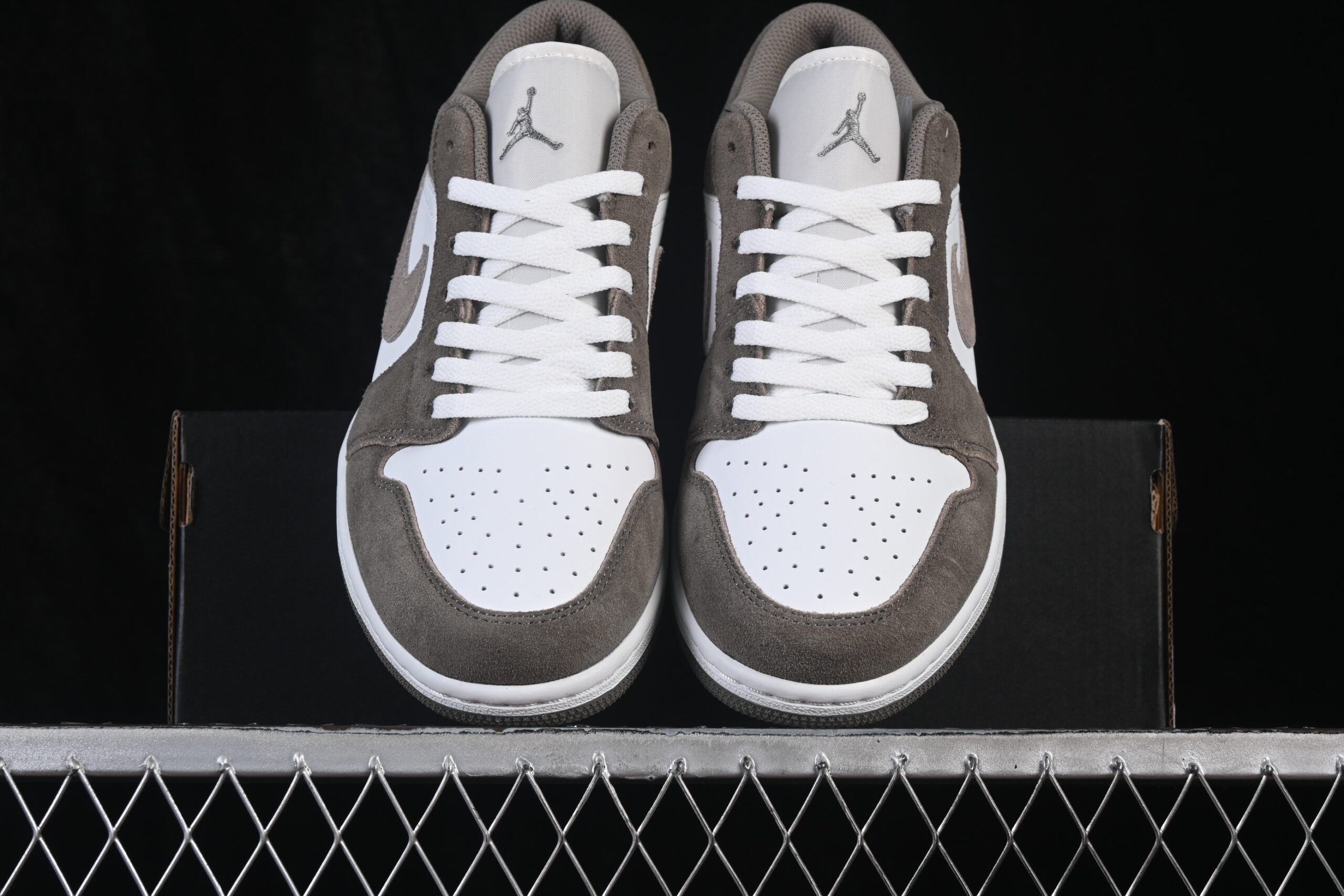 Air Jordan 1 Low Olive Grey — изображение 5