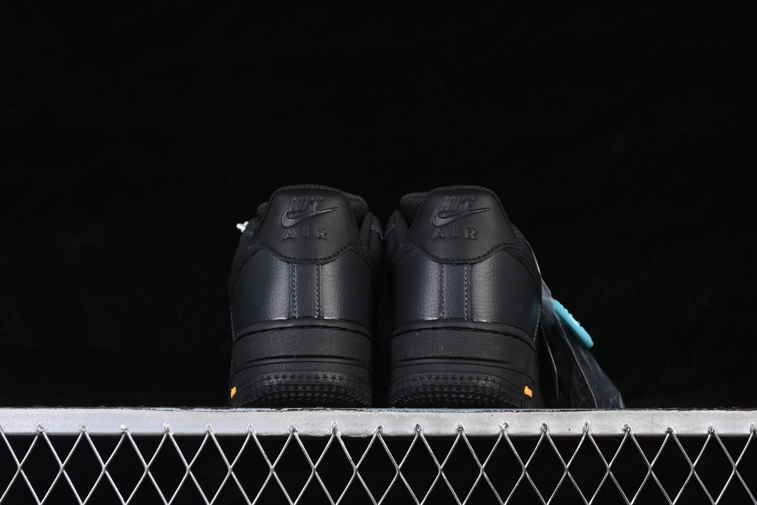 Nike Air Force 1 Low GORE-TEX Vibram Black — изображение 4