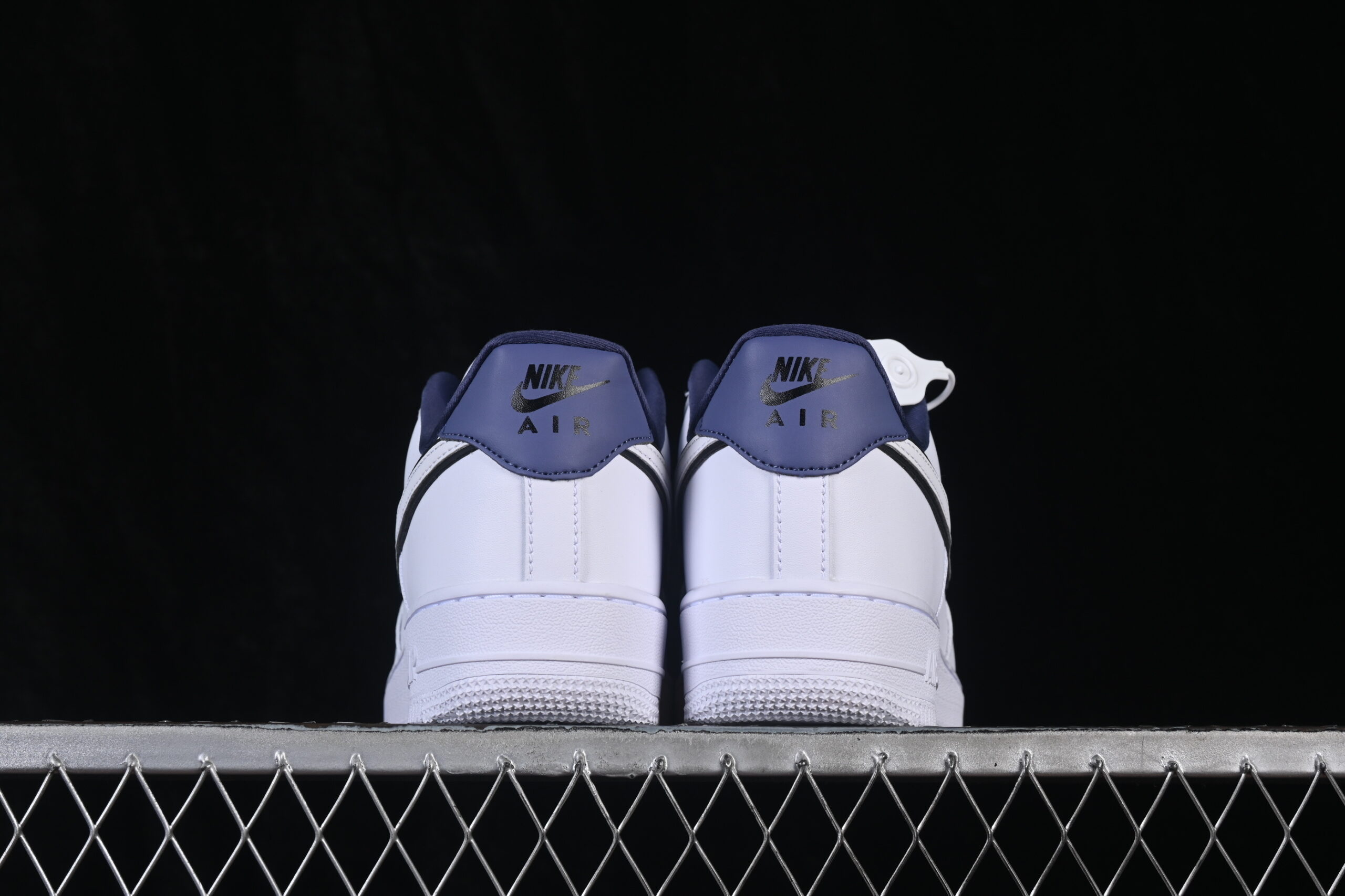 Nike Air Force 1 Low Essential — изображение 4