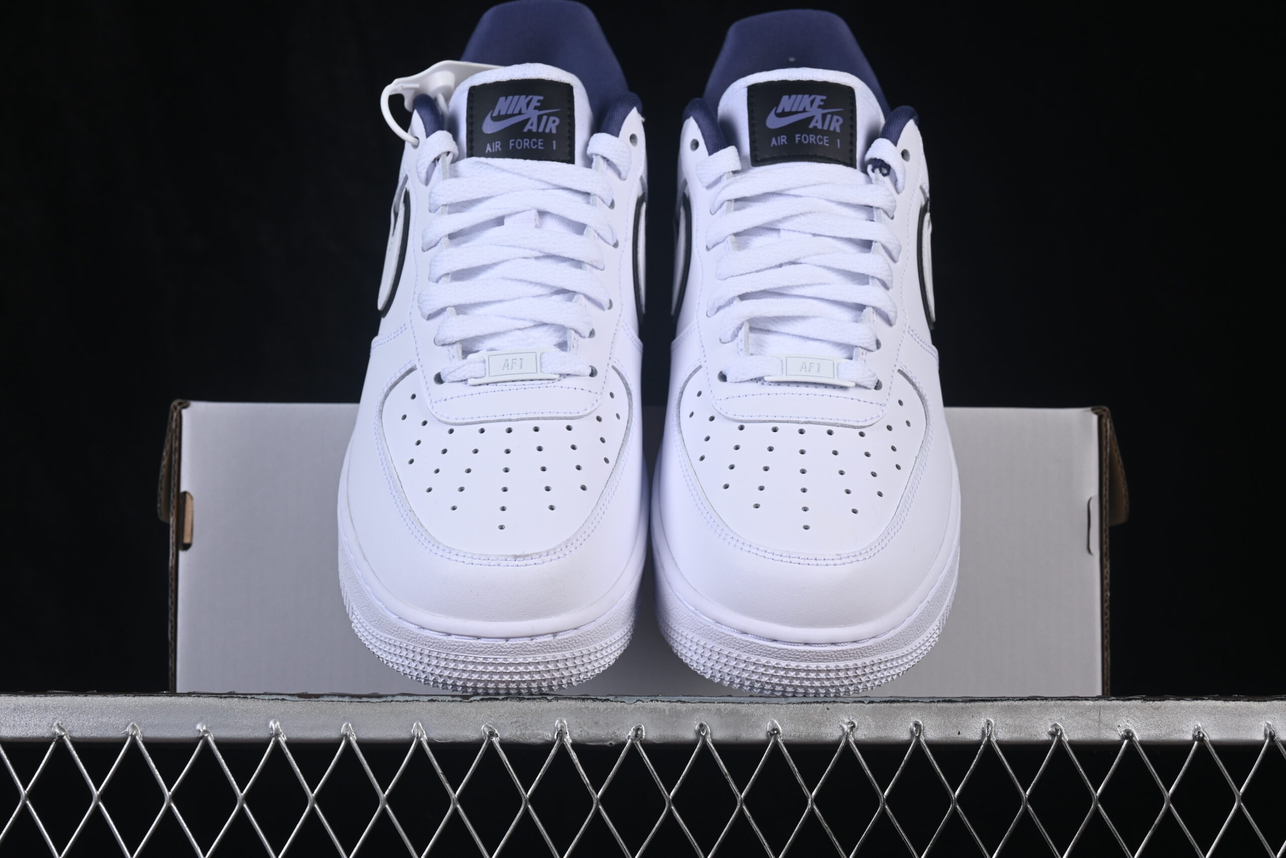 Nike Air Force 1 Low Essential — изображение 5