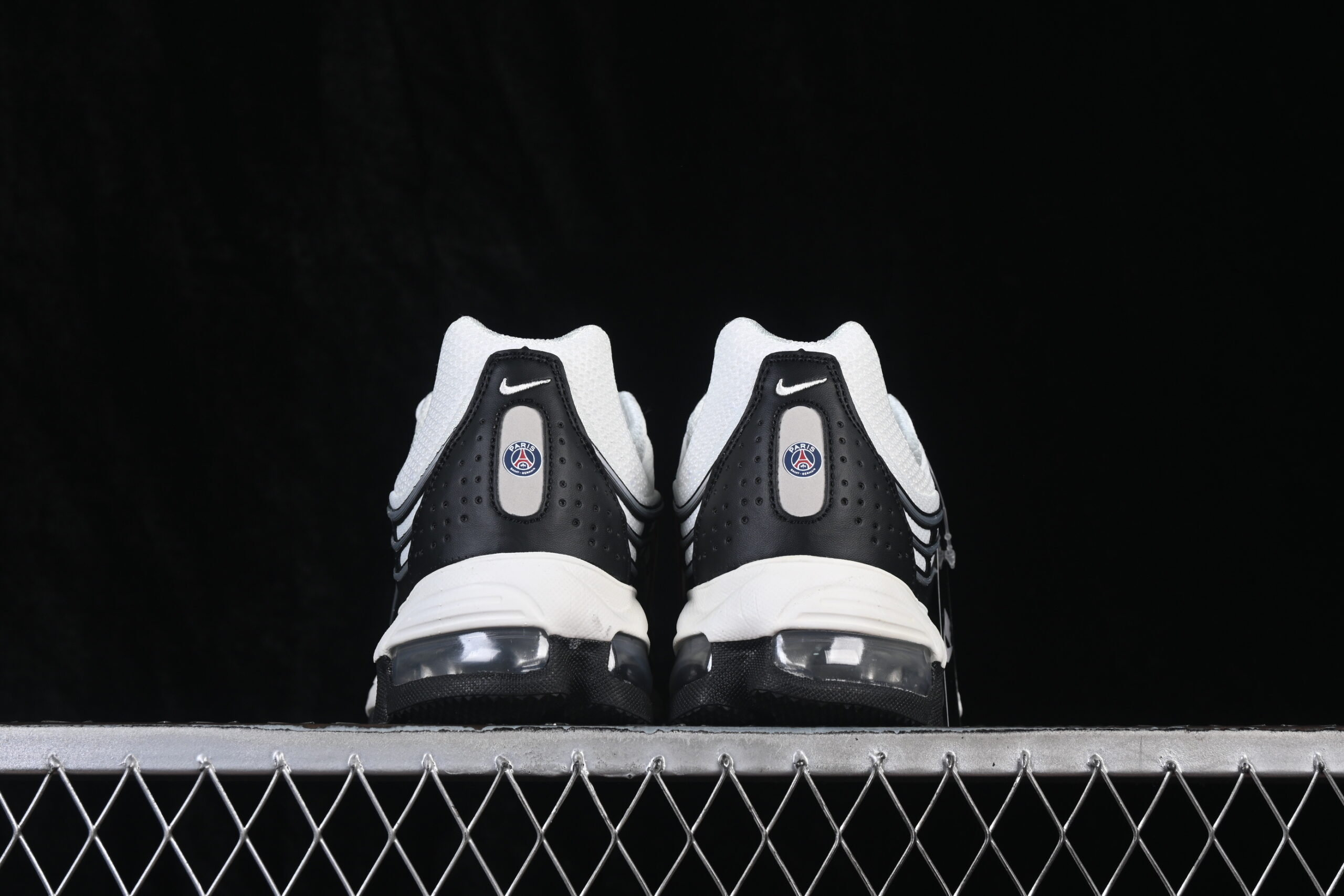 Paris Saint-Germain x Nike Air Max TL 2.5 White/Black/Midnight Navy/University Red — изображение 4