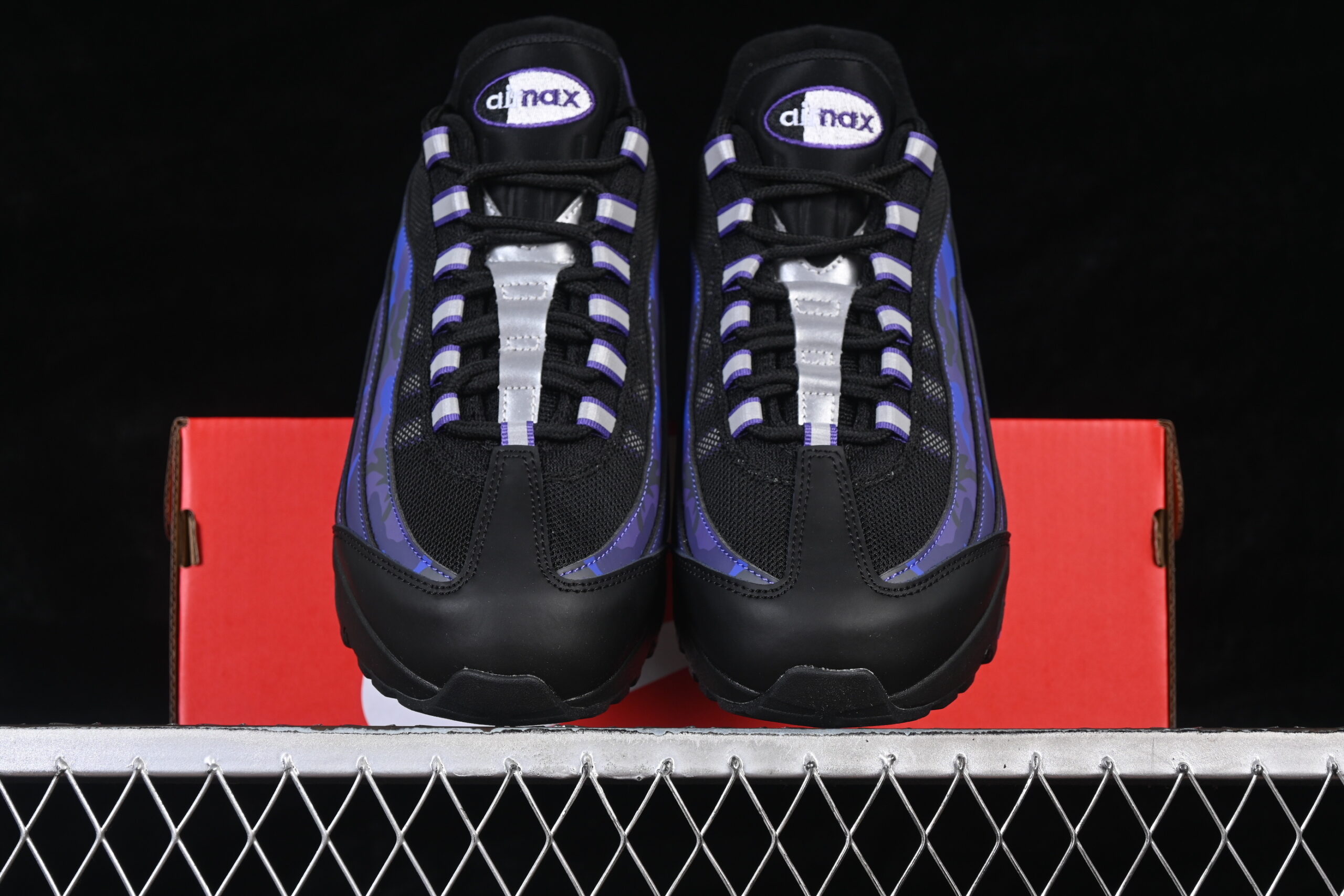 Nike Air Max 95 OG 'Purple Camo' — изображение 5