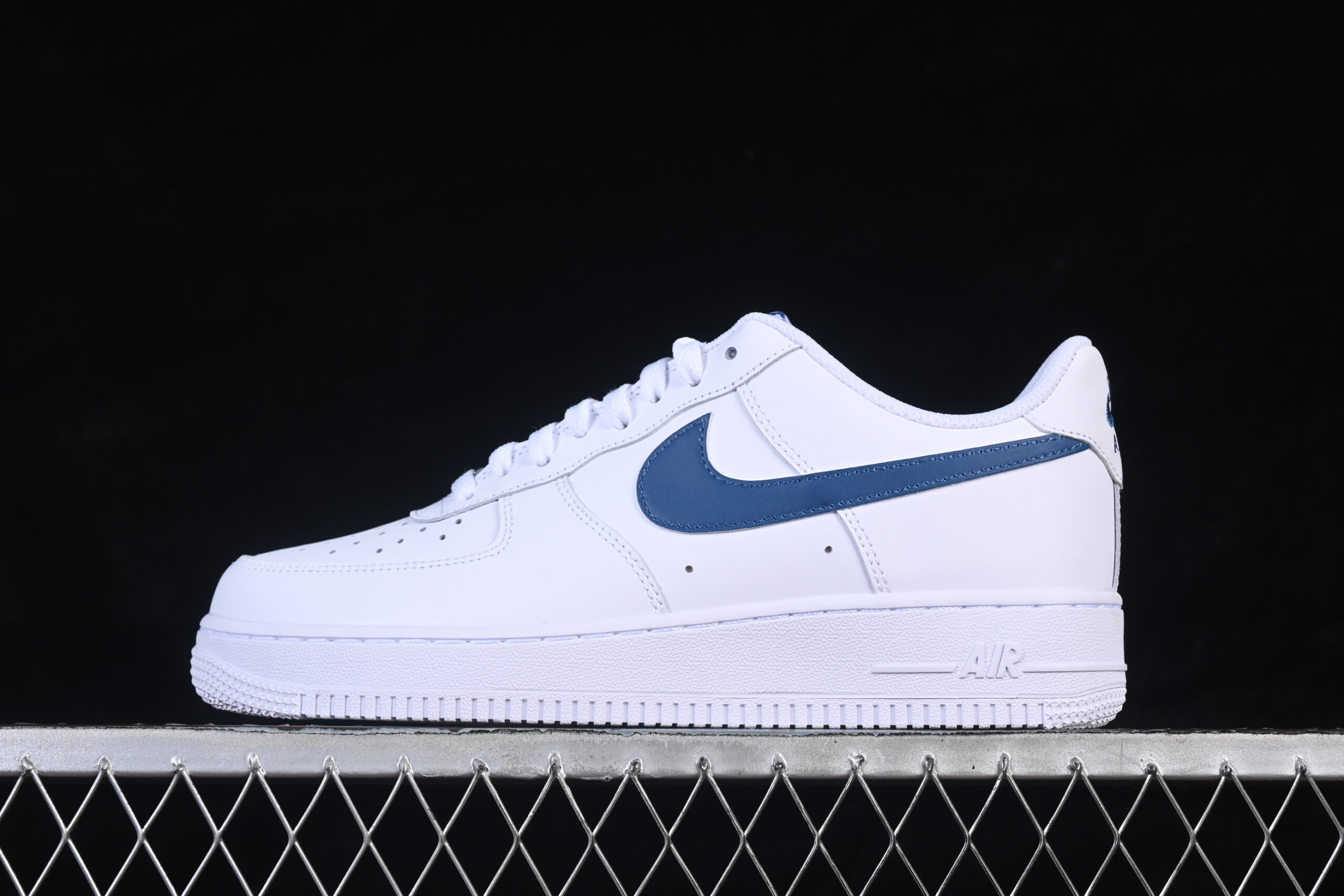 Nike Air Force 1 '07