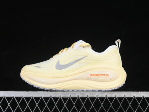 Nike Vomero Plus Wmns Yellow