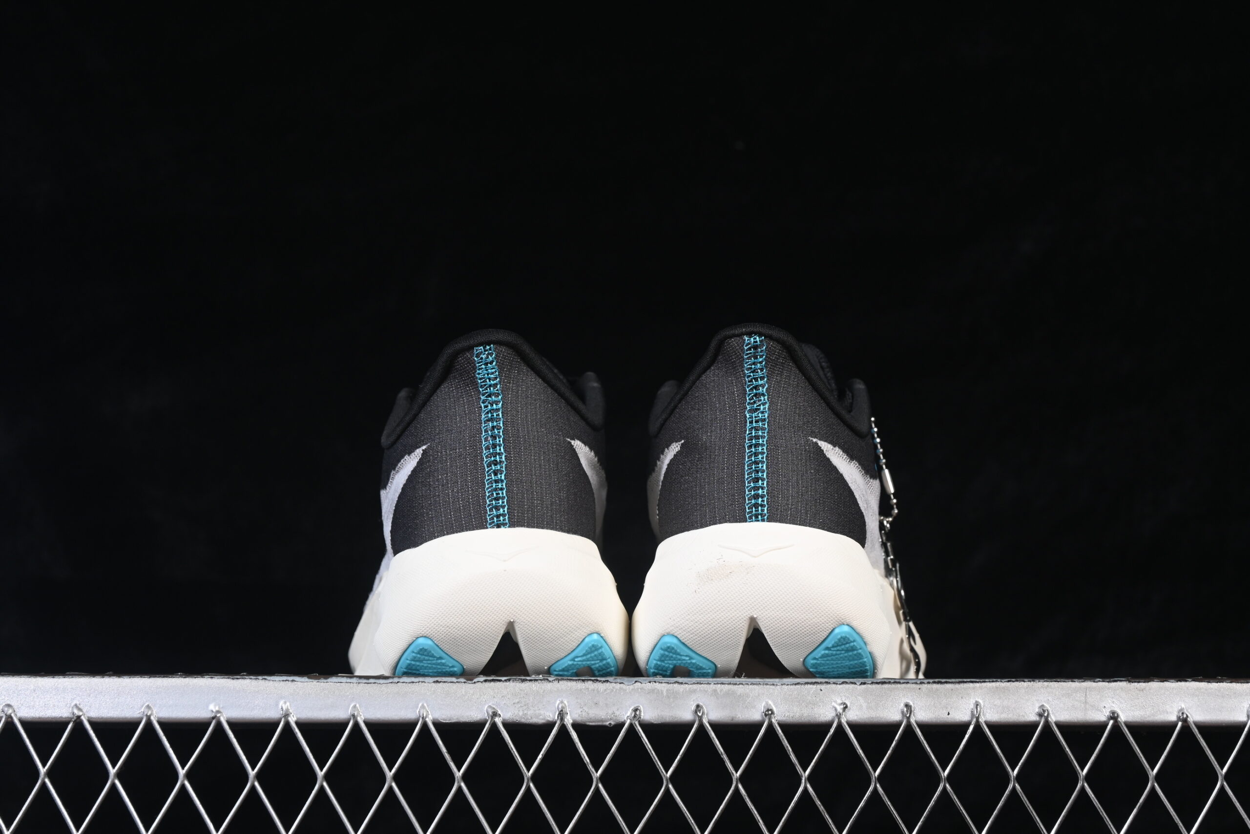 HOKA Rocket X 3 'White Black Blue' — изображение 4