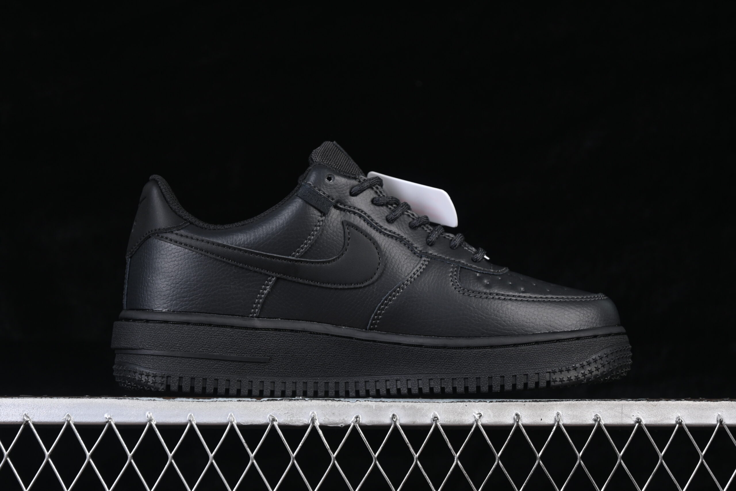 Nike Air Force 1 Low GORE-TEX Vibram Black — изображение 2