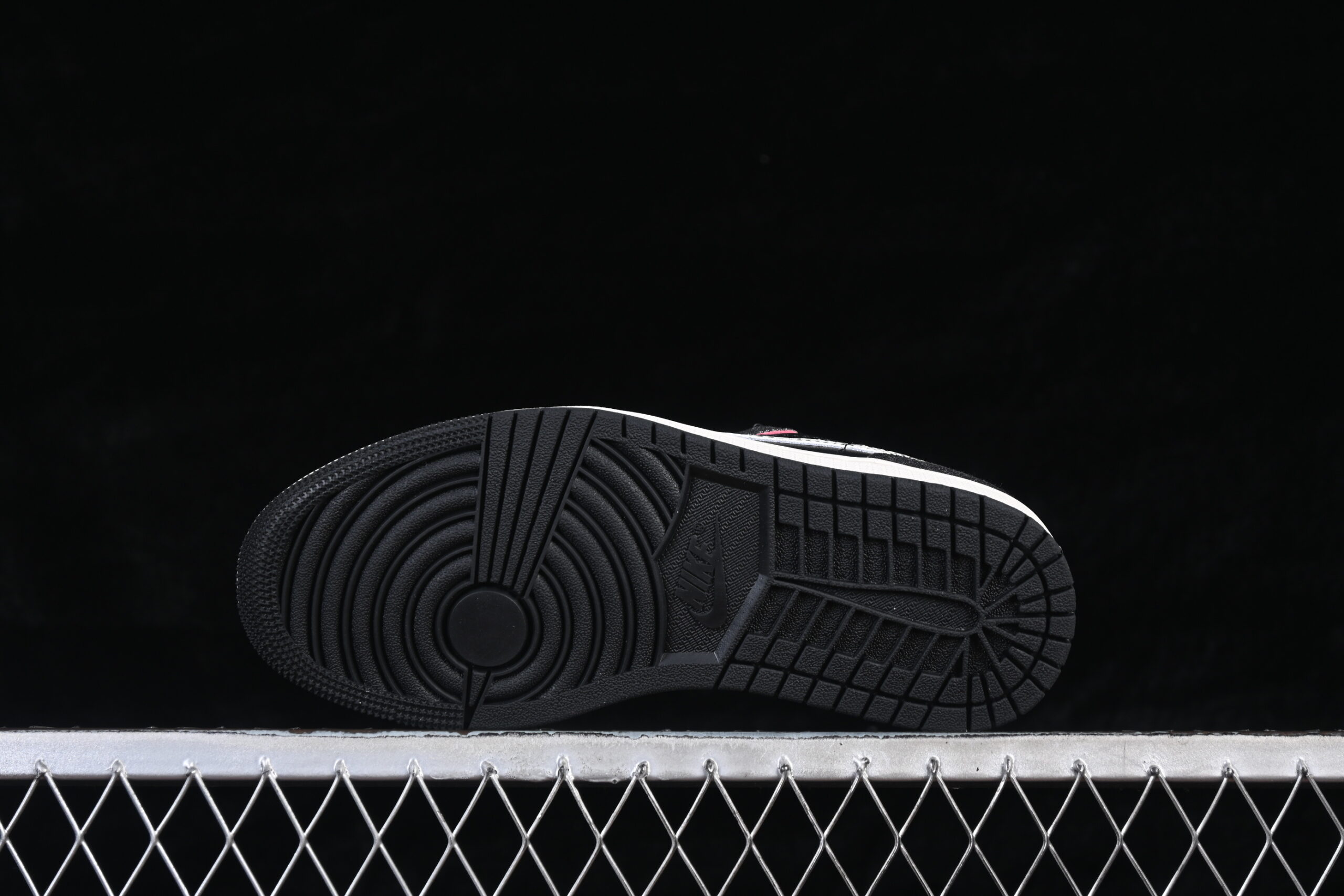 Air Jordan 1 Low «Black Denim» — изображение 3