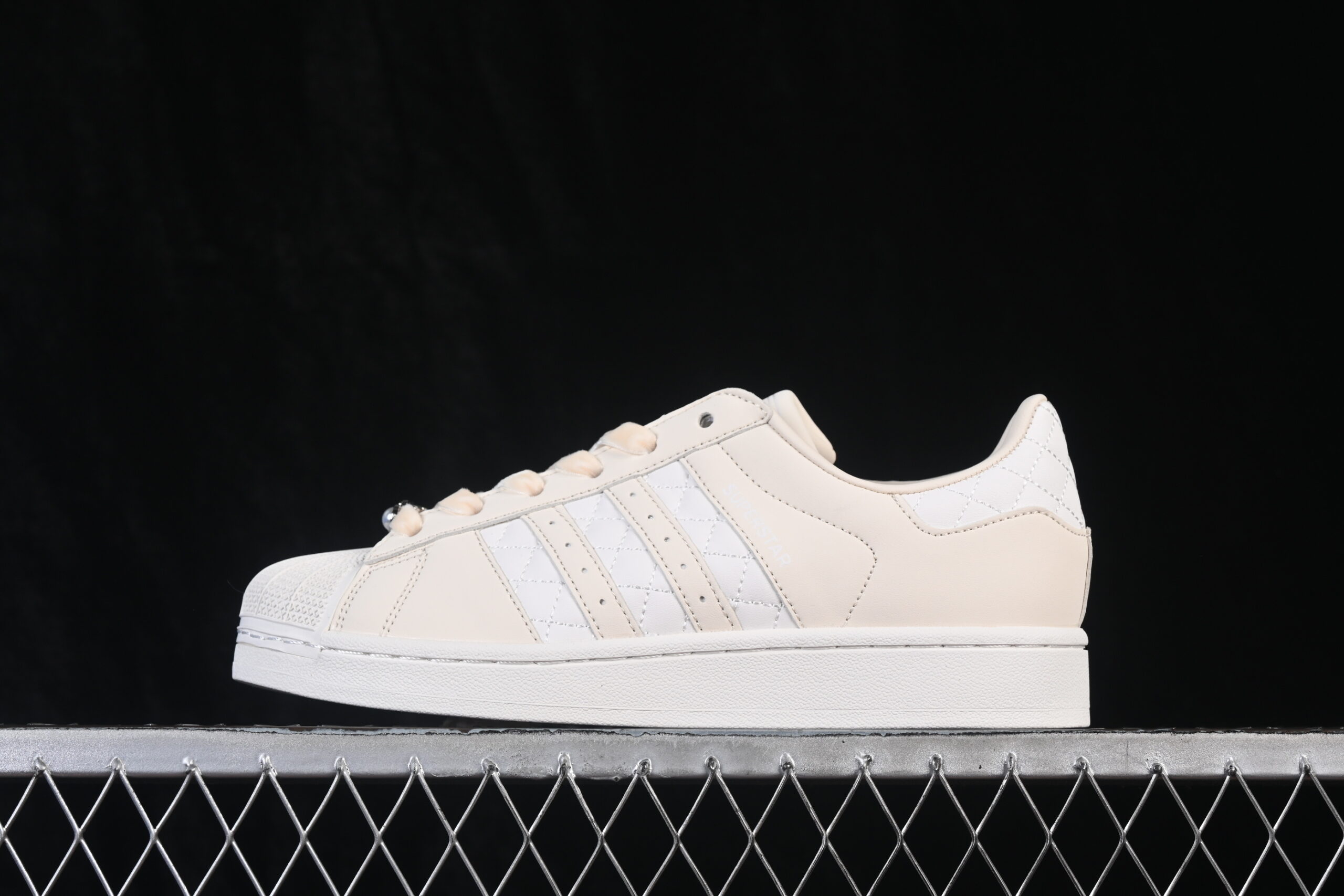 Adidas Originals Superstar 2 Beige