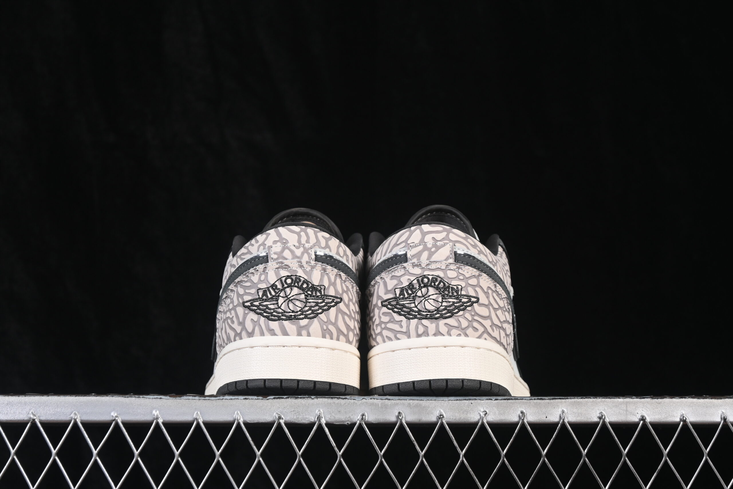 Air Jordan 1 Low SE Sail Deep Pewter — изображение 4