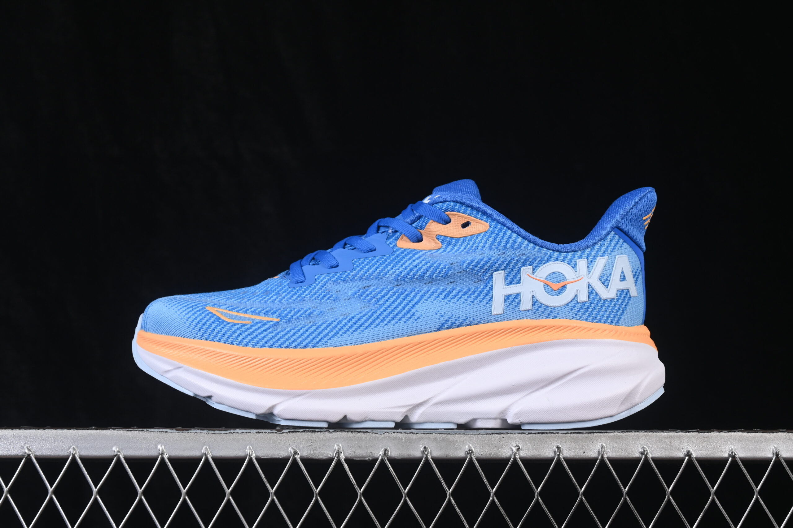 HOKA Wmns Clifton 9 Coastal Sky All Aboard