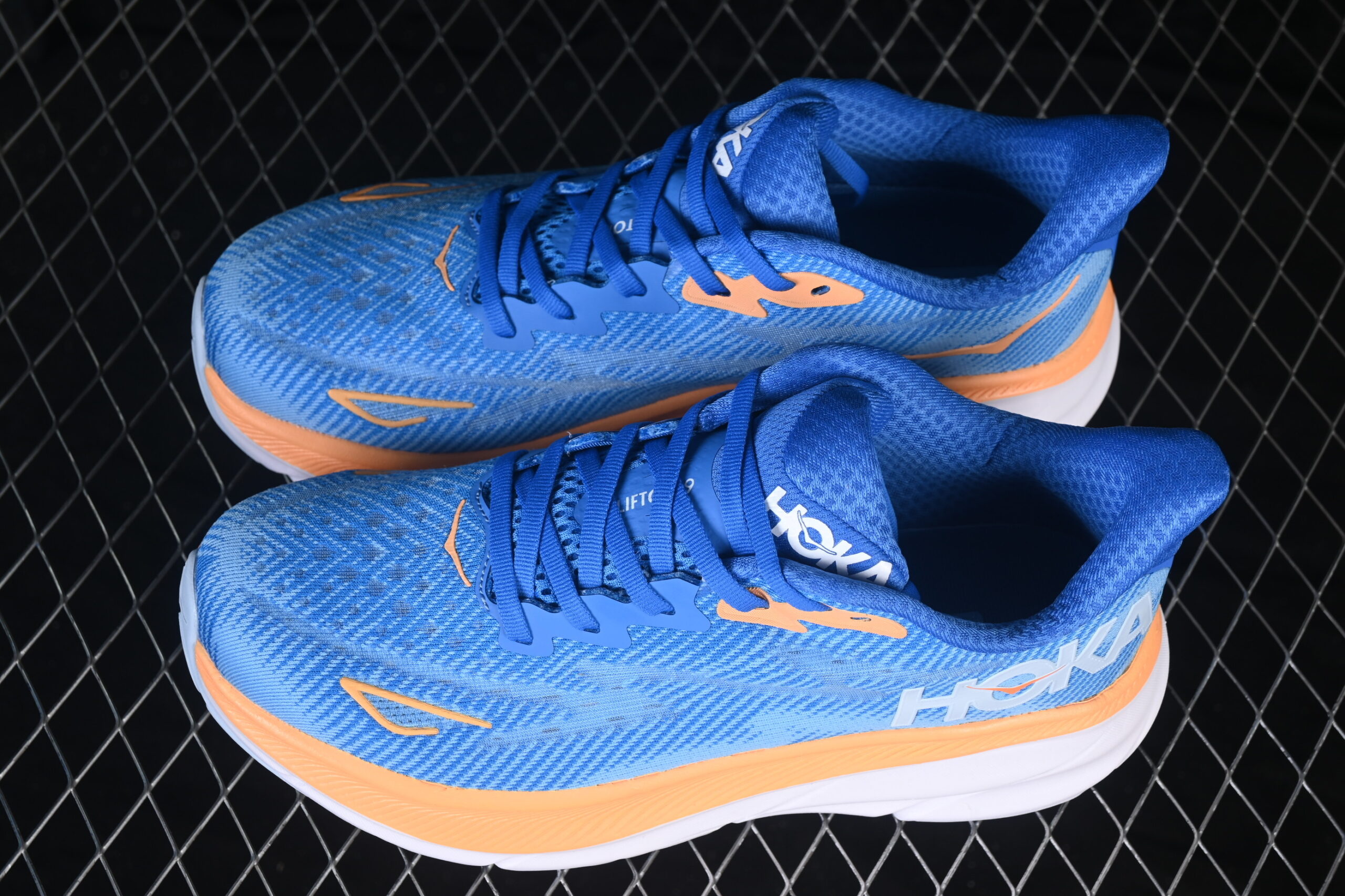 HOKA Wmns Clifton 9 Coastal Sky All Aboard — изображение 6