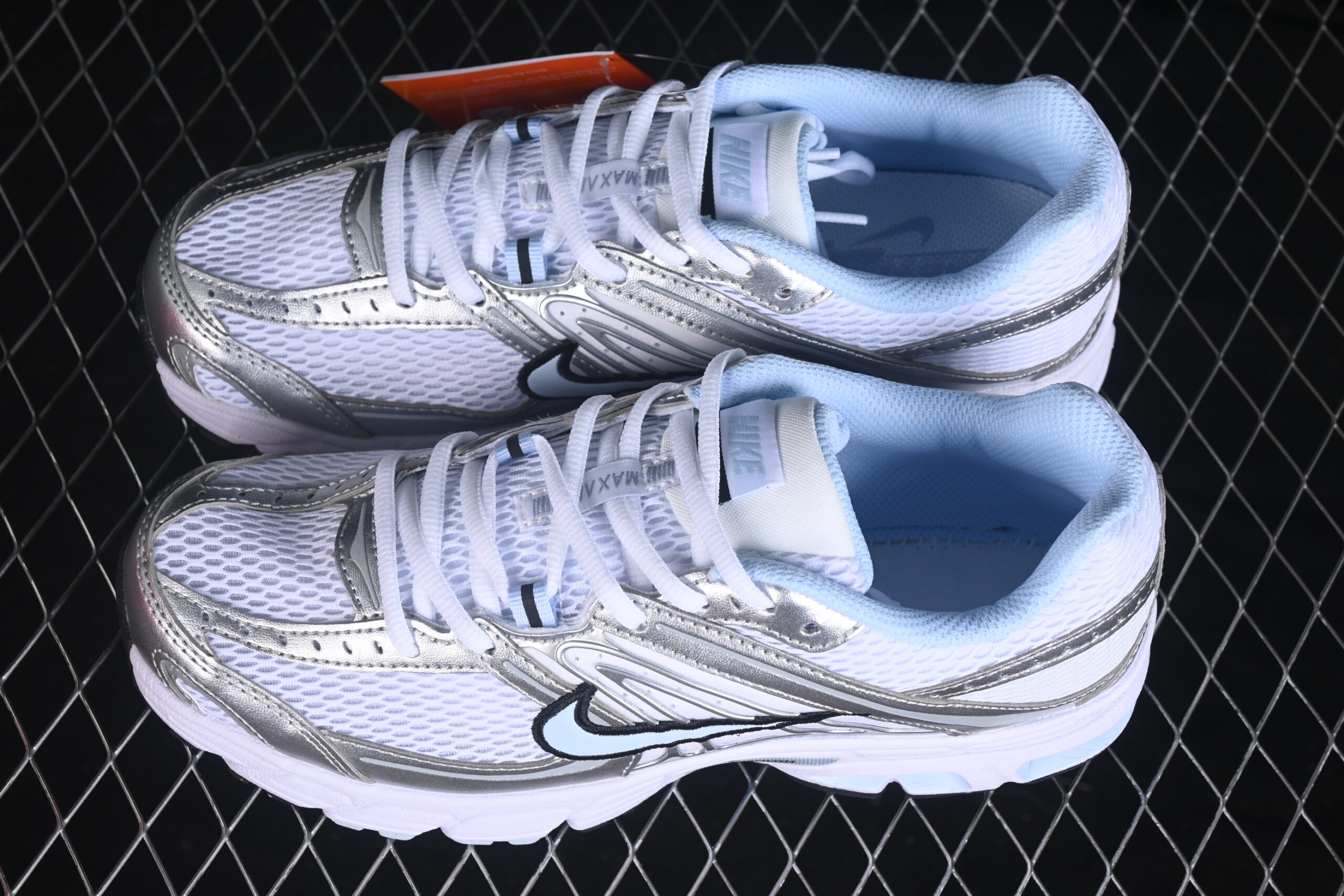 Nike Air Max Moto 2K White/Metallic Silver — изображение 6