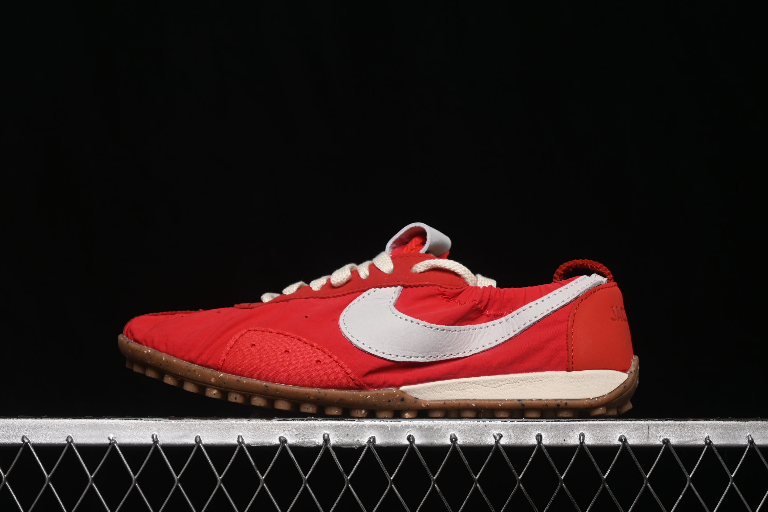 Jacquemus x Wmns Nike Moon Shoe SP University Red