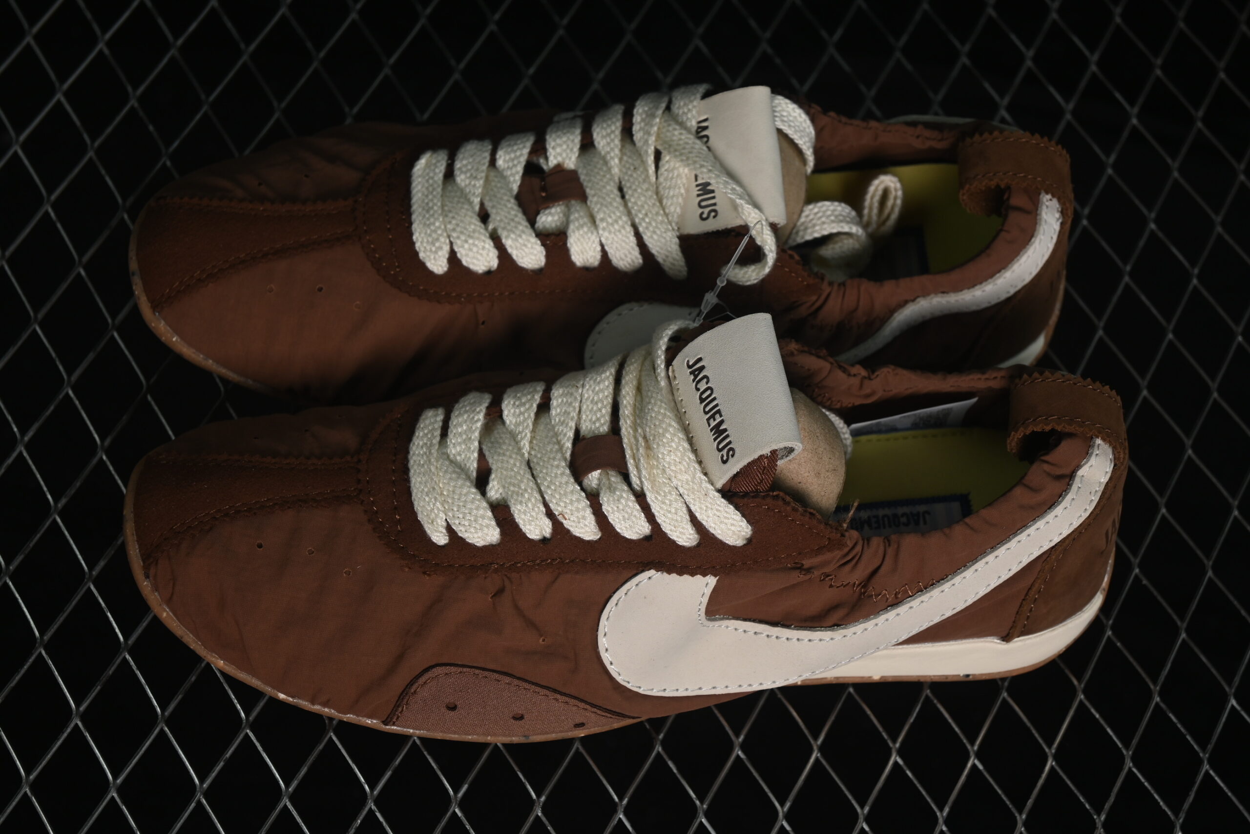 Jacquemus x Wmns Nike Moon Shoe Fauna Brown — изображение 6