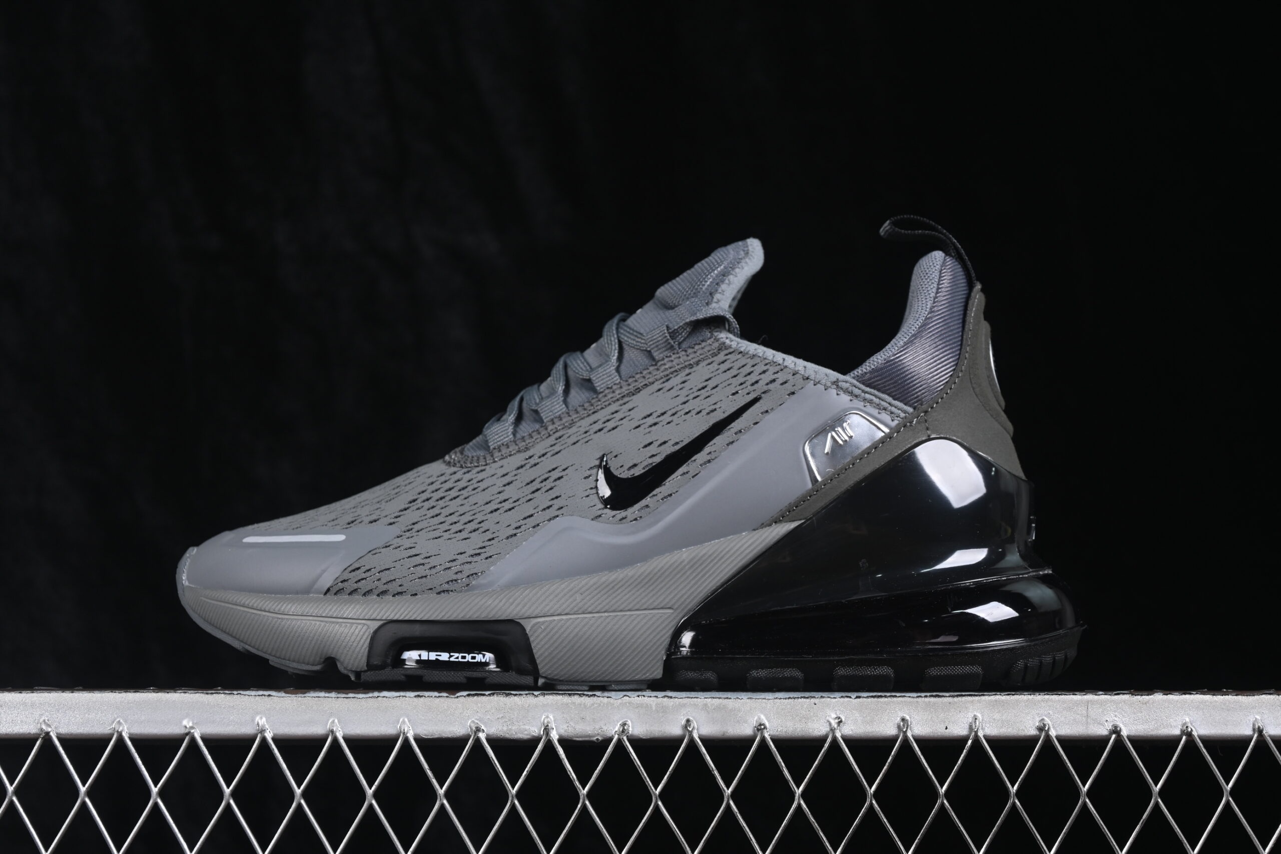 Nike Air Max 270 Smoke Grey