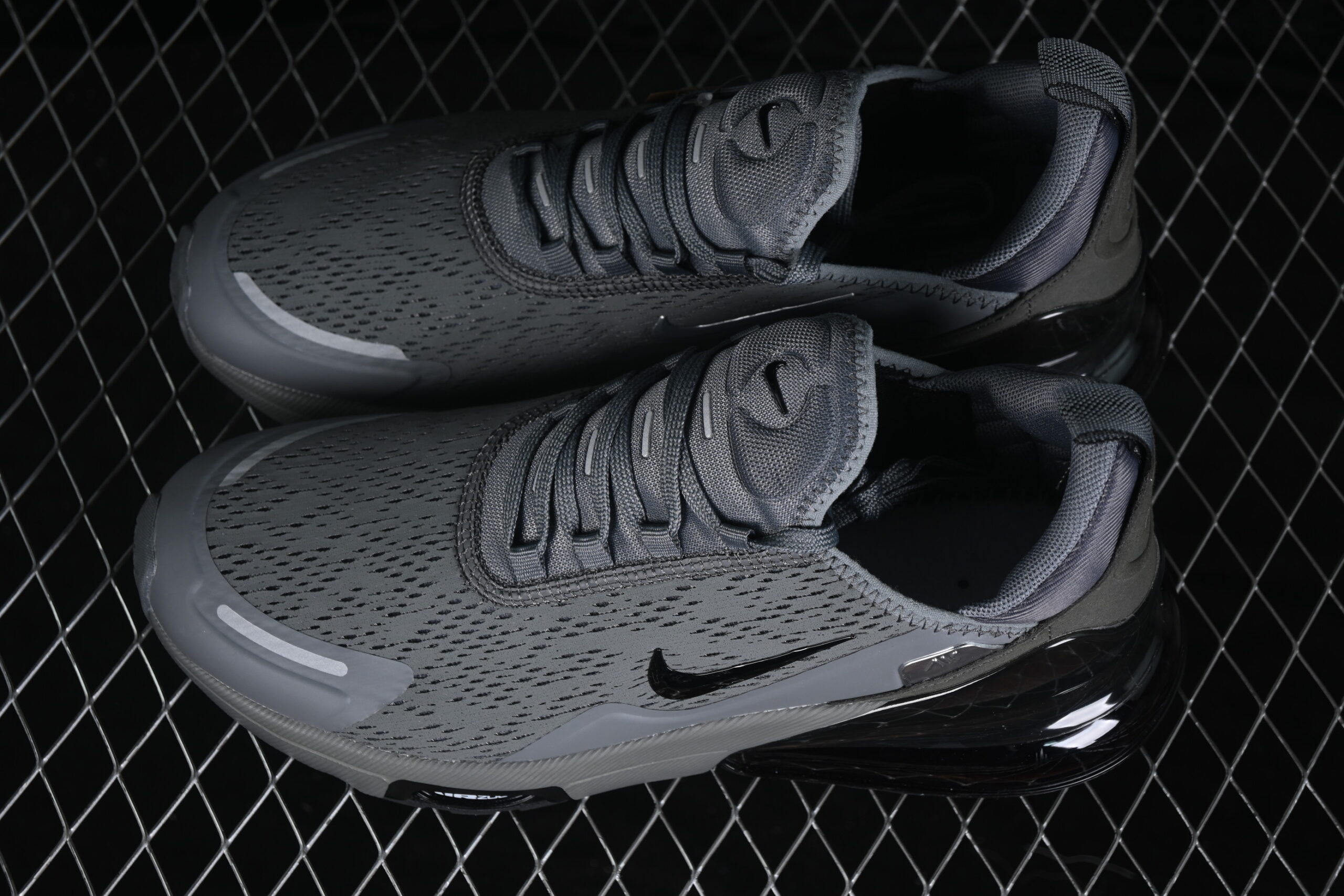 Nike Air Max 270 Smoke Grey — изображение 6