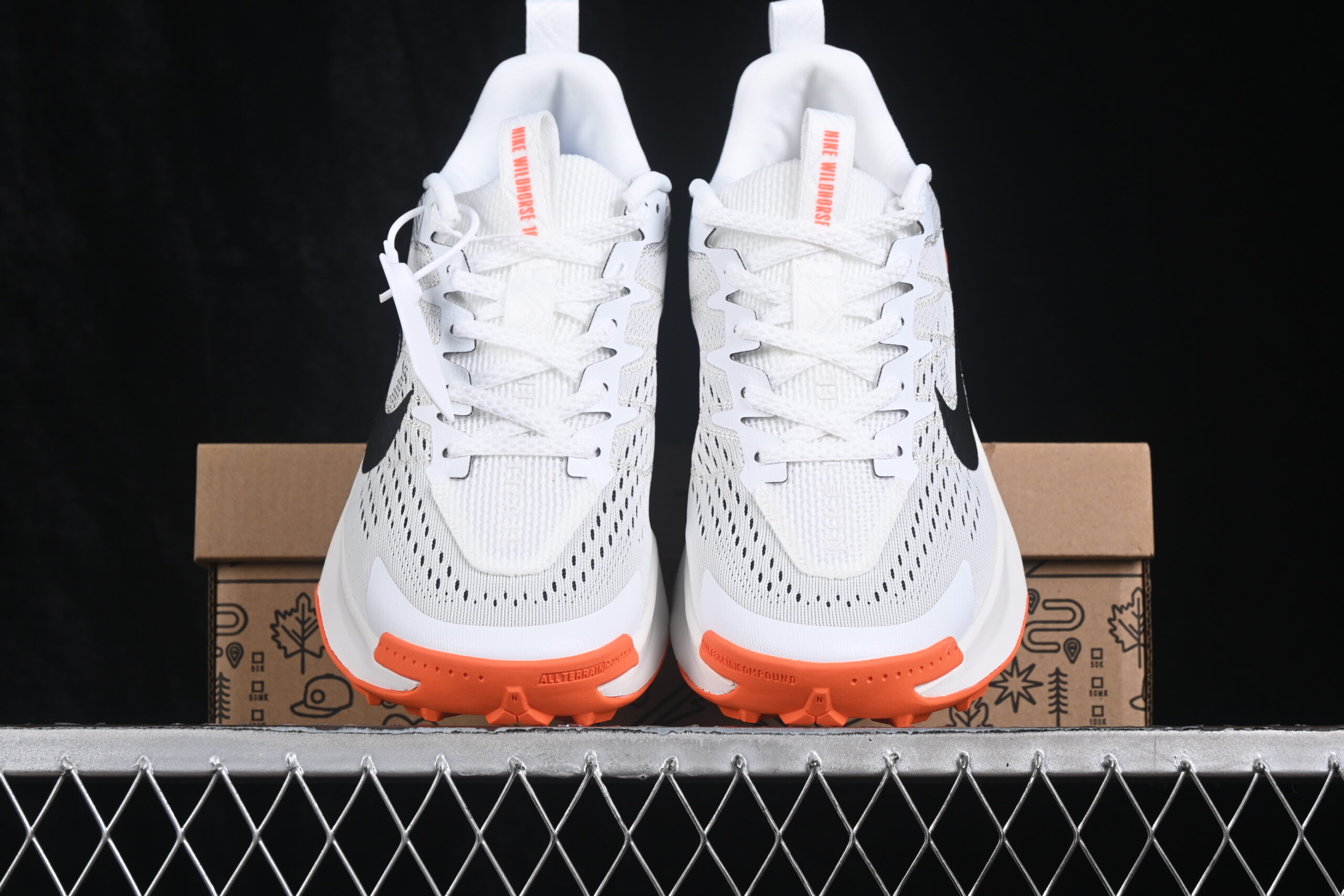 Nike Wildhorse 10 Trail-Running Summit White & Safety Orange — изображение 6