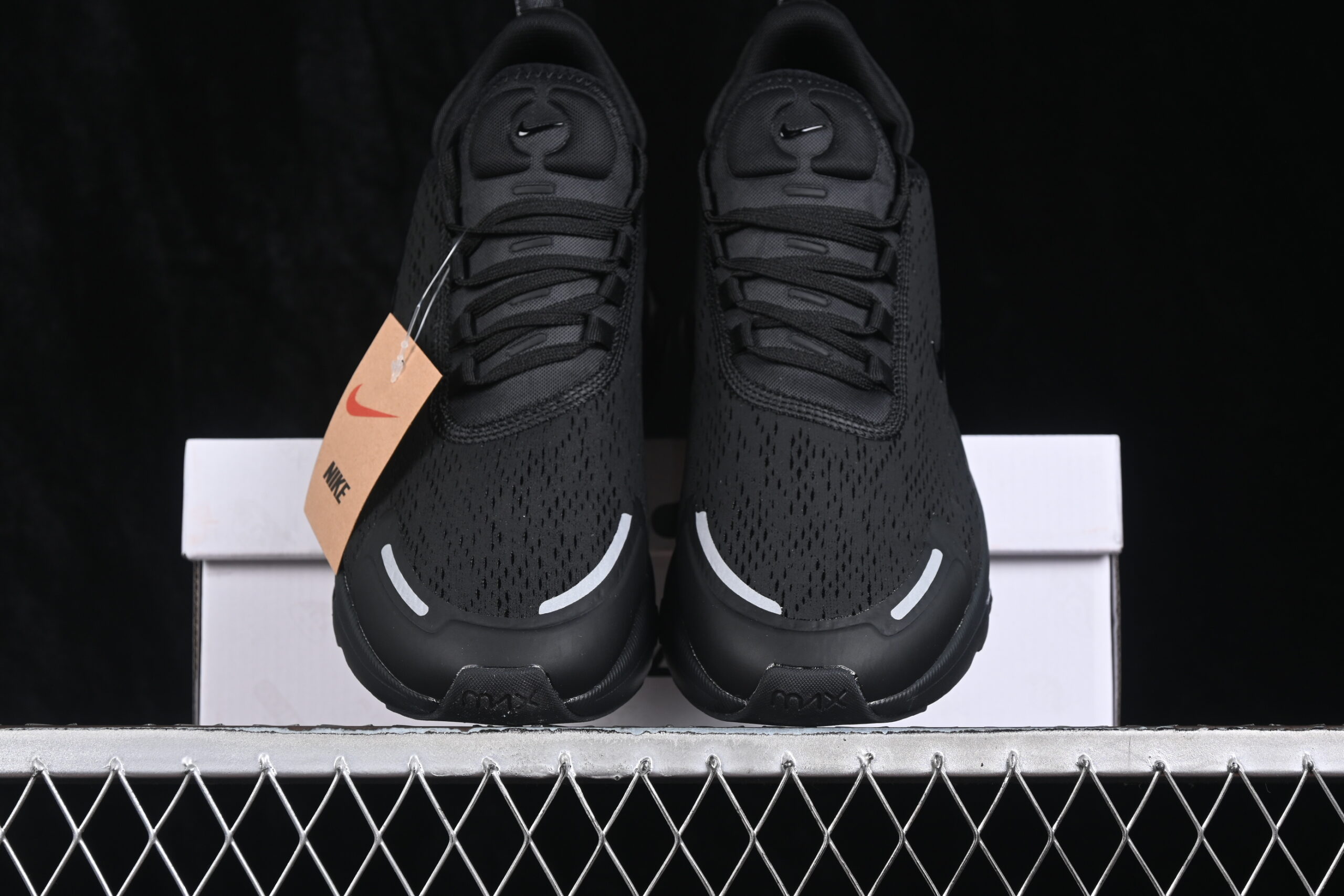 Nike Air Max 270 Premium Black — изображение 5