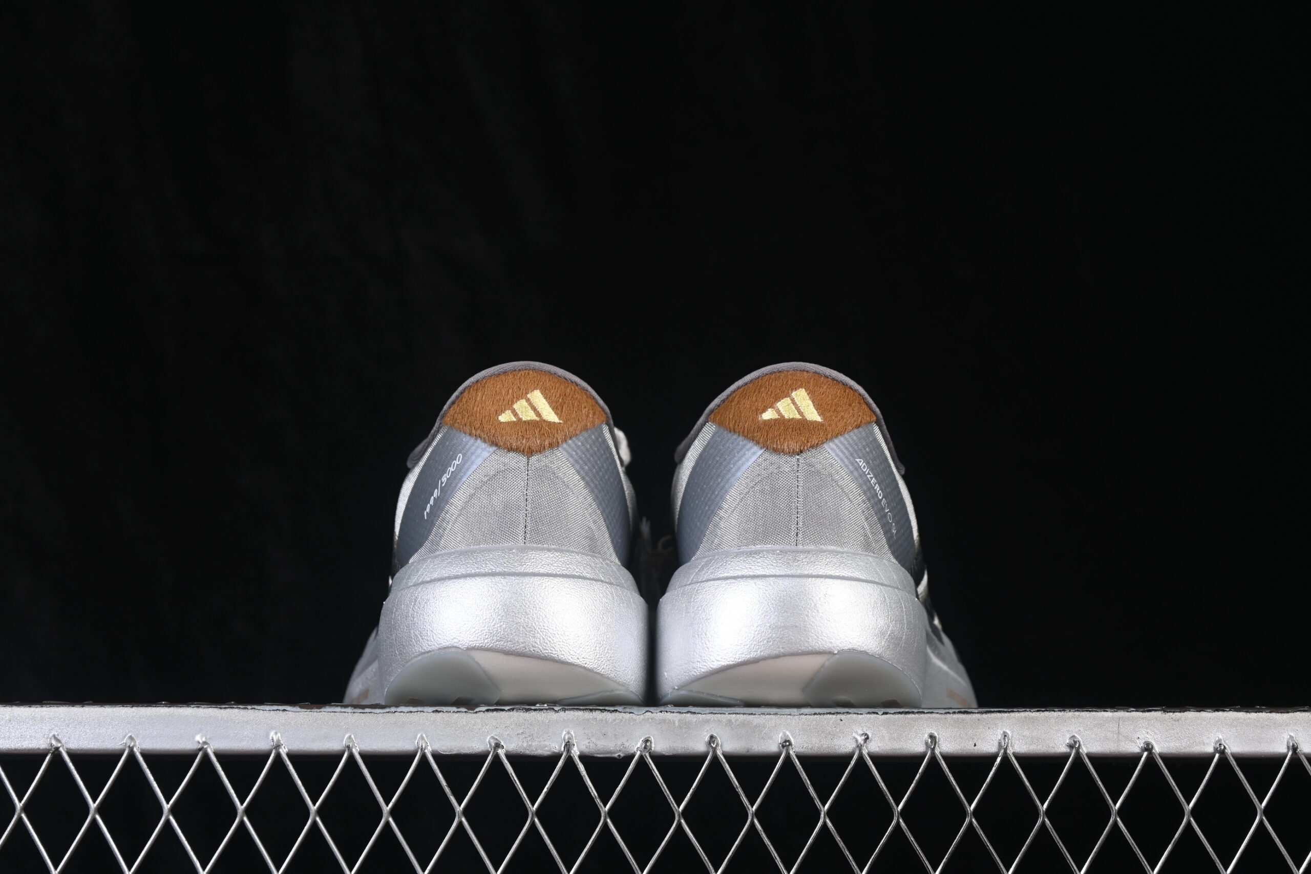 Adidas Adizero EVO SL WOVEN M 2026 Year of the Horse — изображение 4
