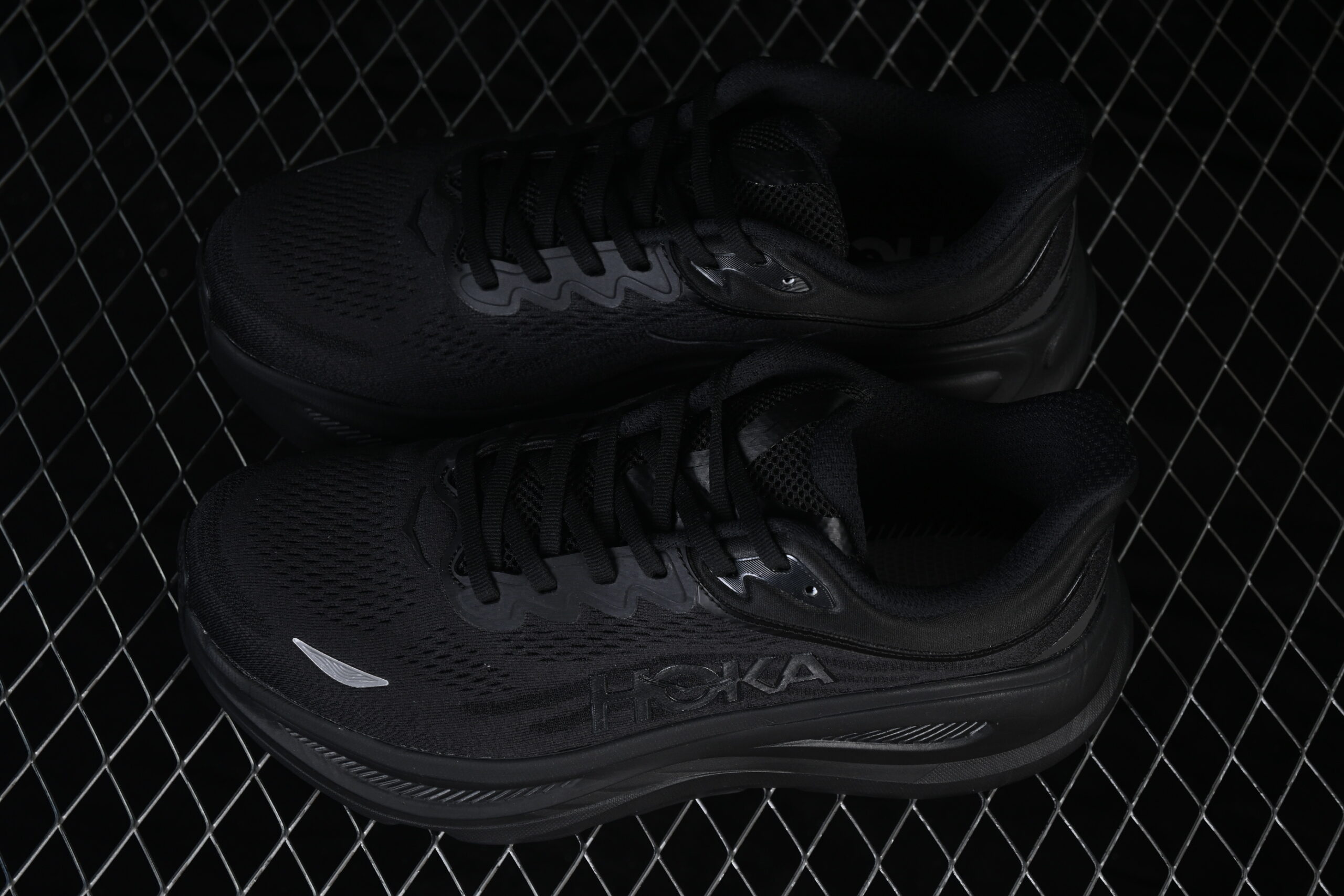 Hoka One One Bondi 9 Triple Black — изображение 6