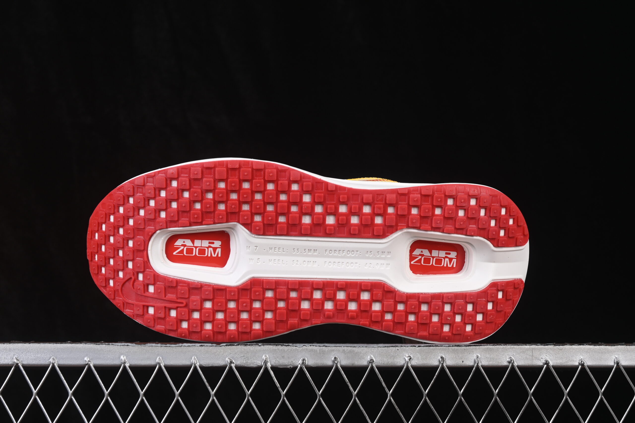 Nike Vomero Premium White/Red — изображение 3