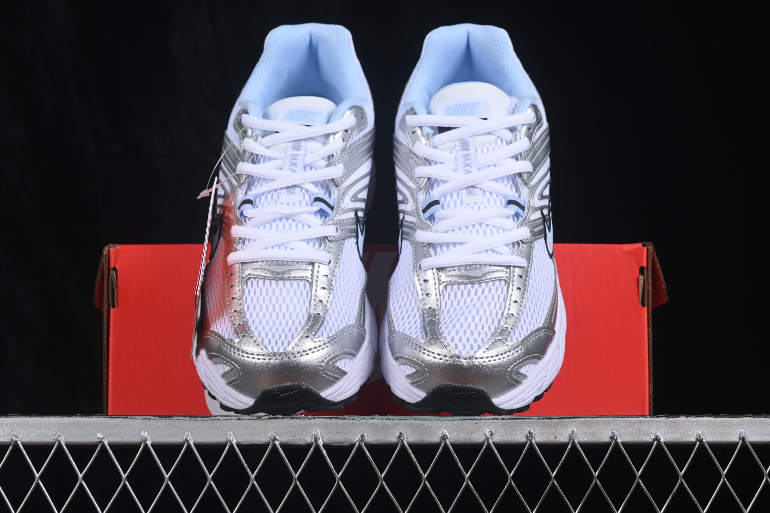 Nike Air Max Moto 2K White/Metallic Silver — изображение 5