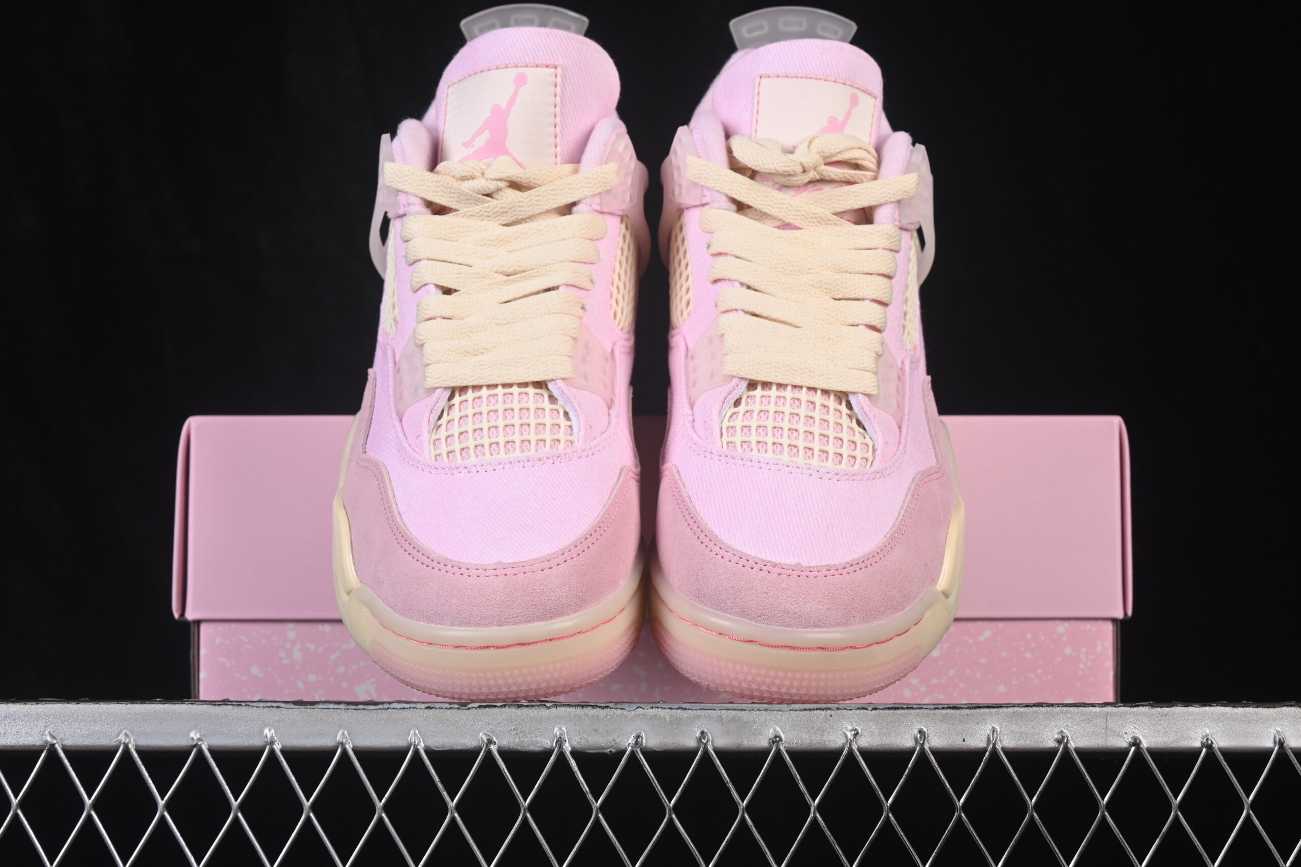 Air Jordan 4 Retro Iced Carmine (W) — изображение 4