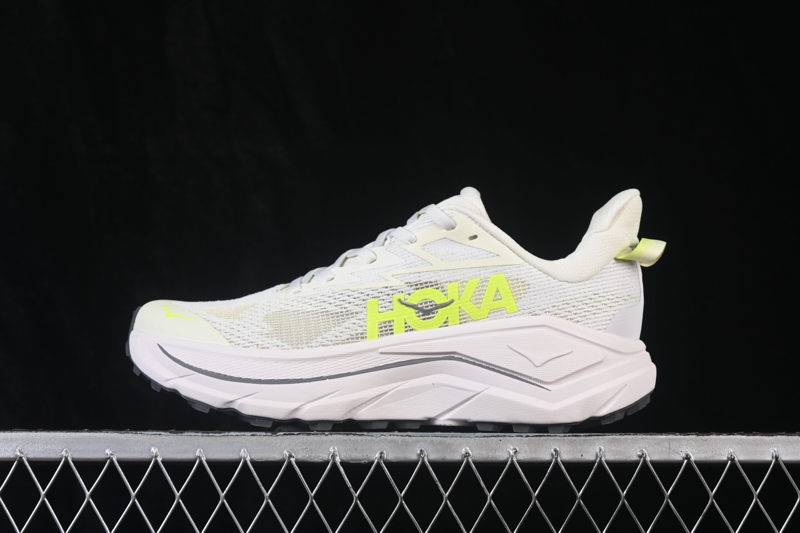 Hoka One One Challenger 8 White Neon Citrus