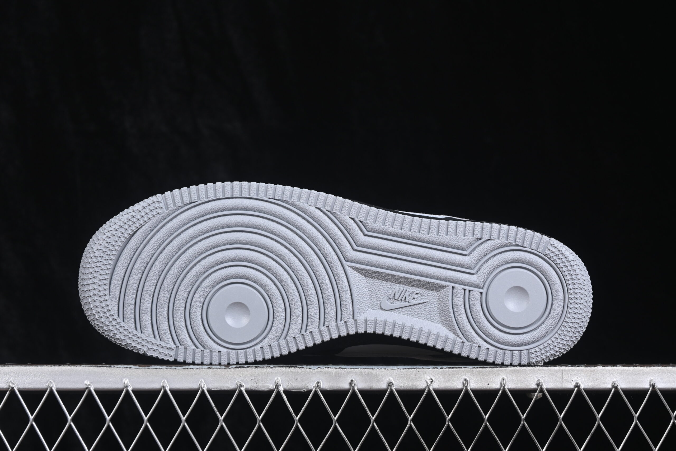 Nike Air Force 1 Low Syna Central Cee Black White Smoke Grey — изображение 3