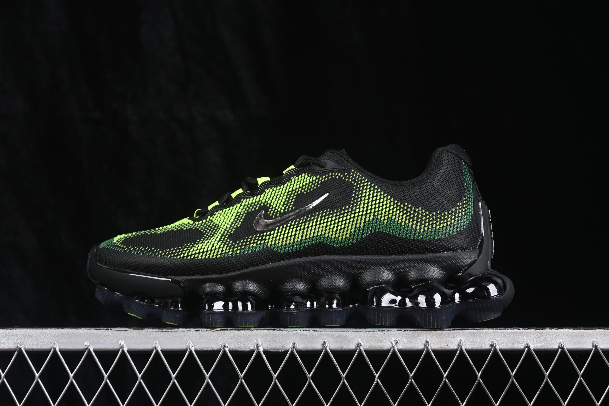 Nike Liquid Max Poison Dart Frog