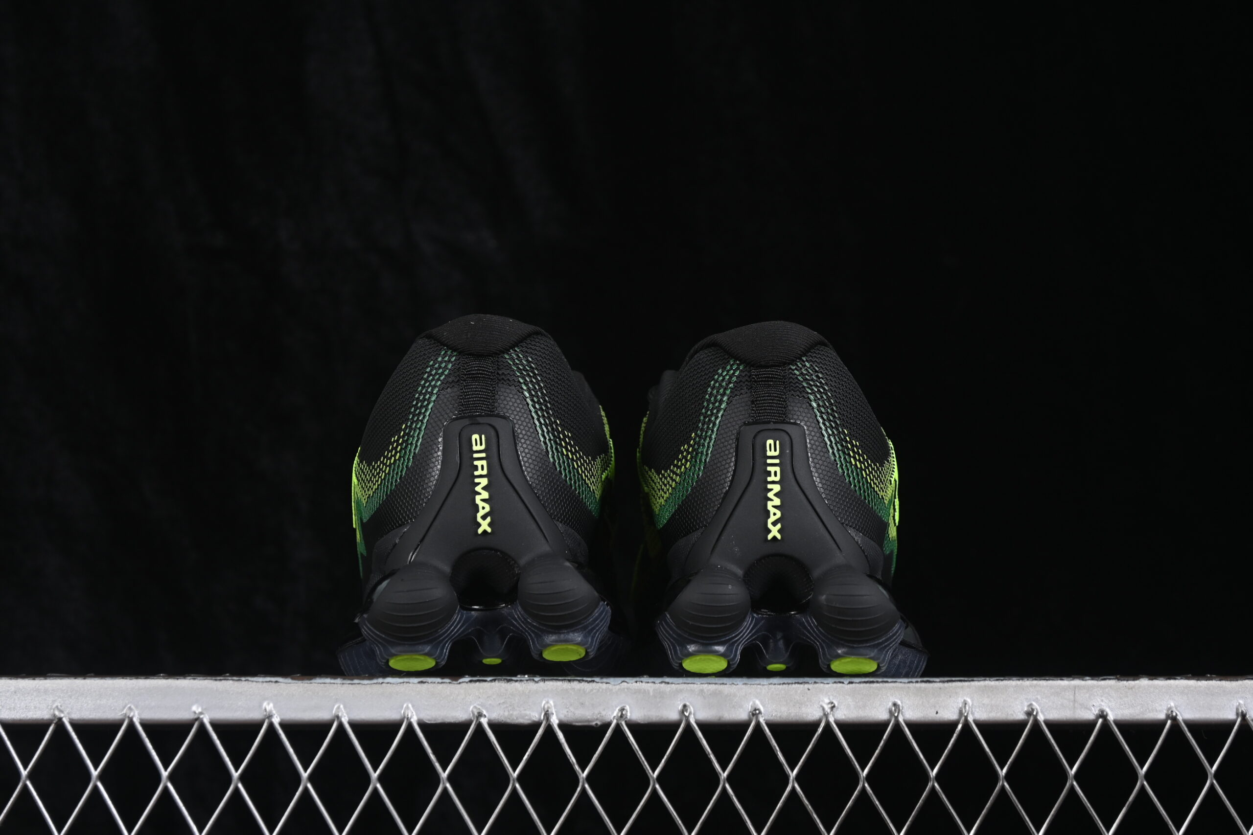 Nike Liquid Max Poison Dart Frog — изображение 3