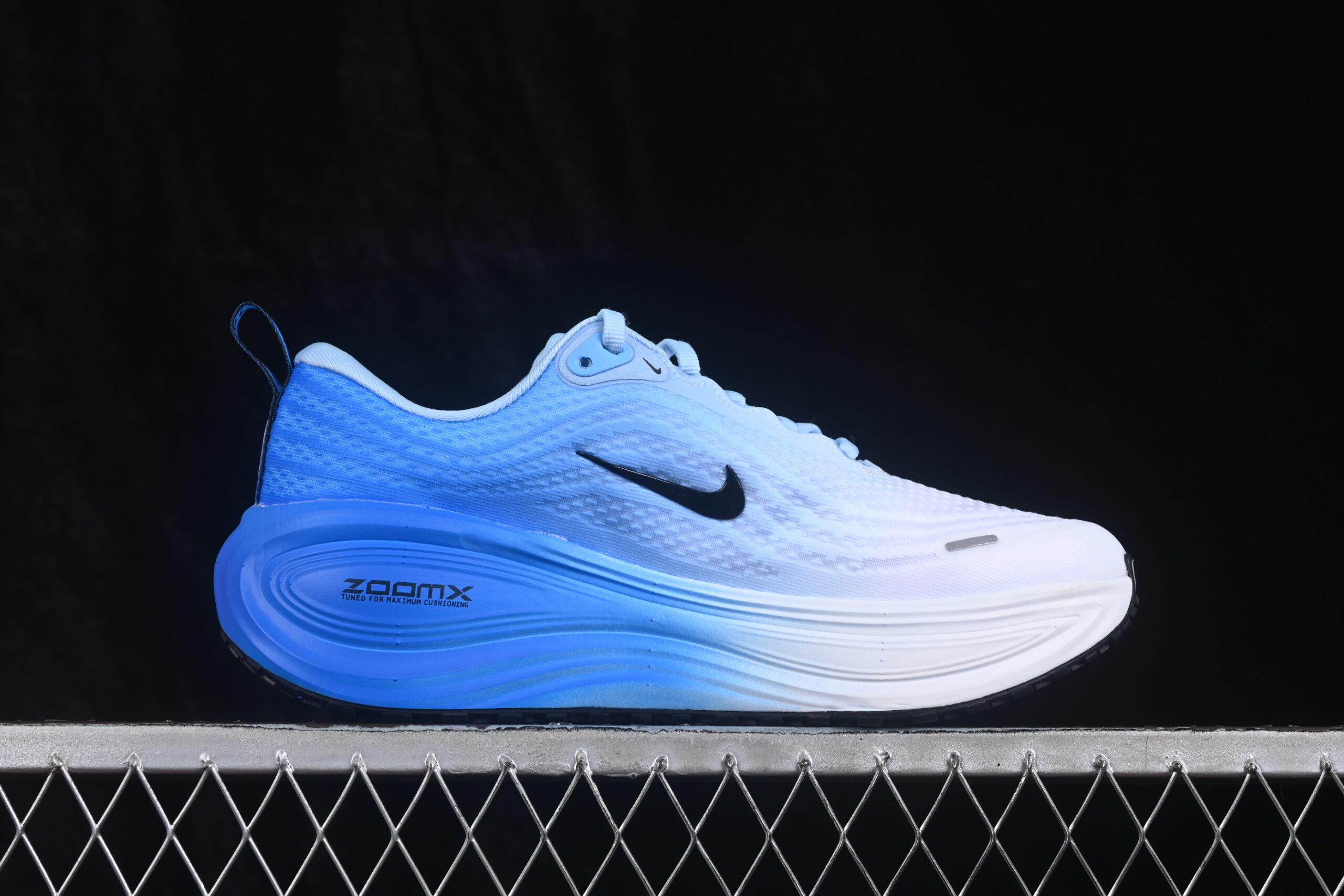 Nike Vomero Plus White Royal Blue — изображение 2