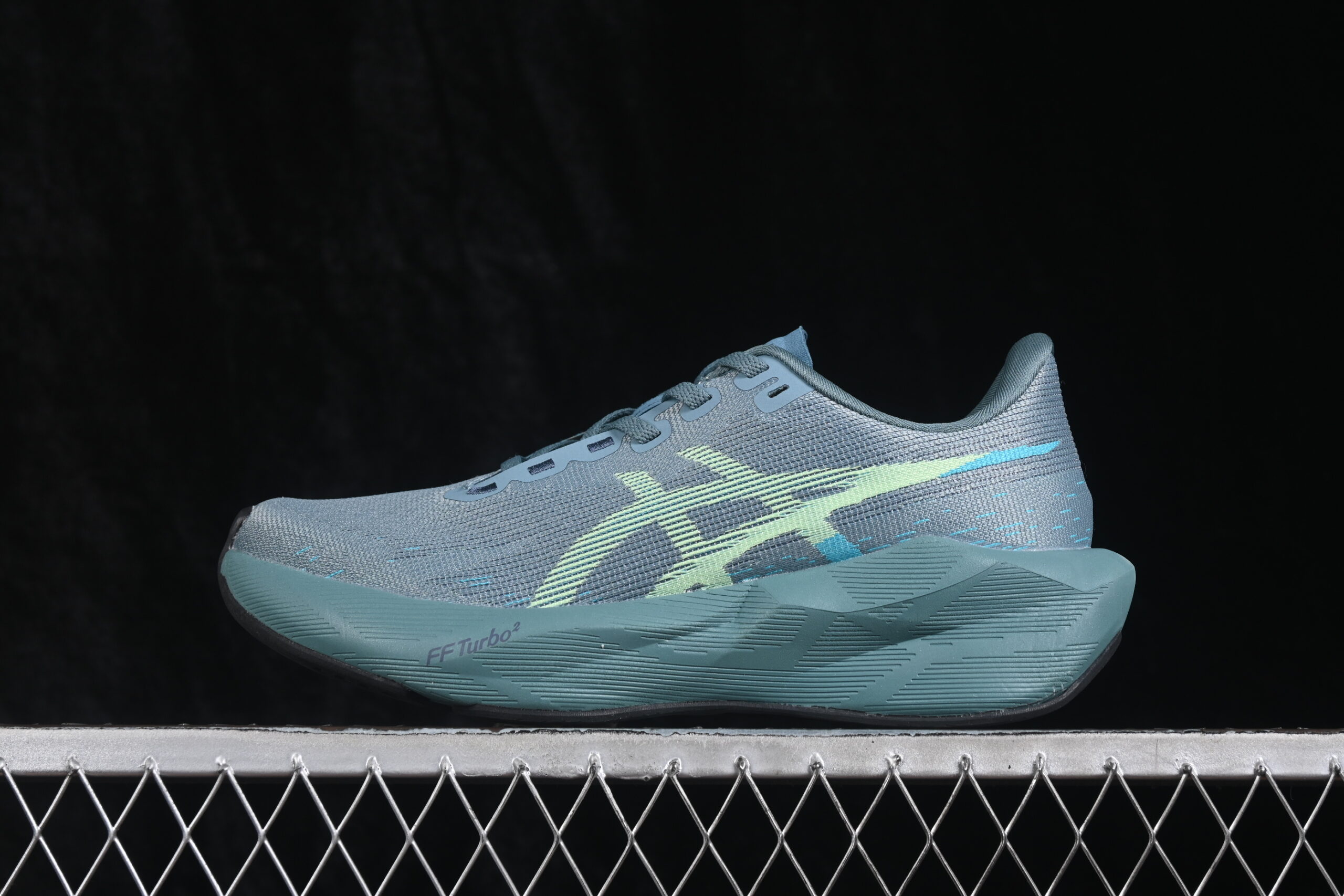 ASICS Novablast 6 Fog Green