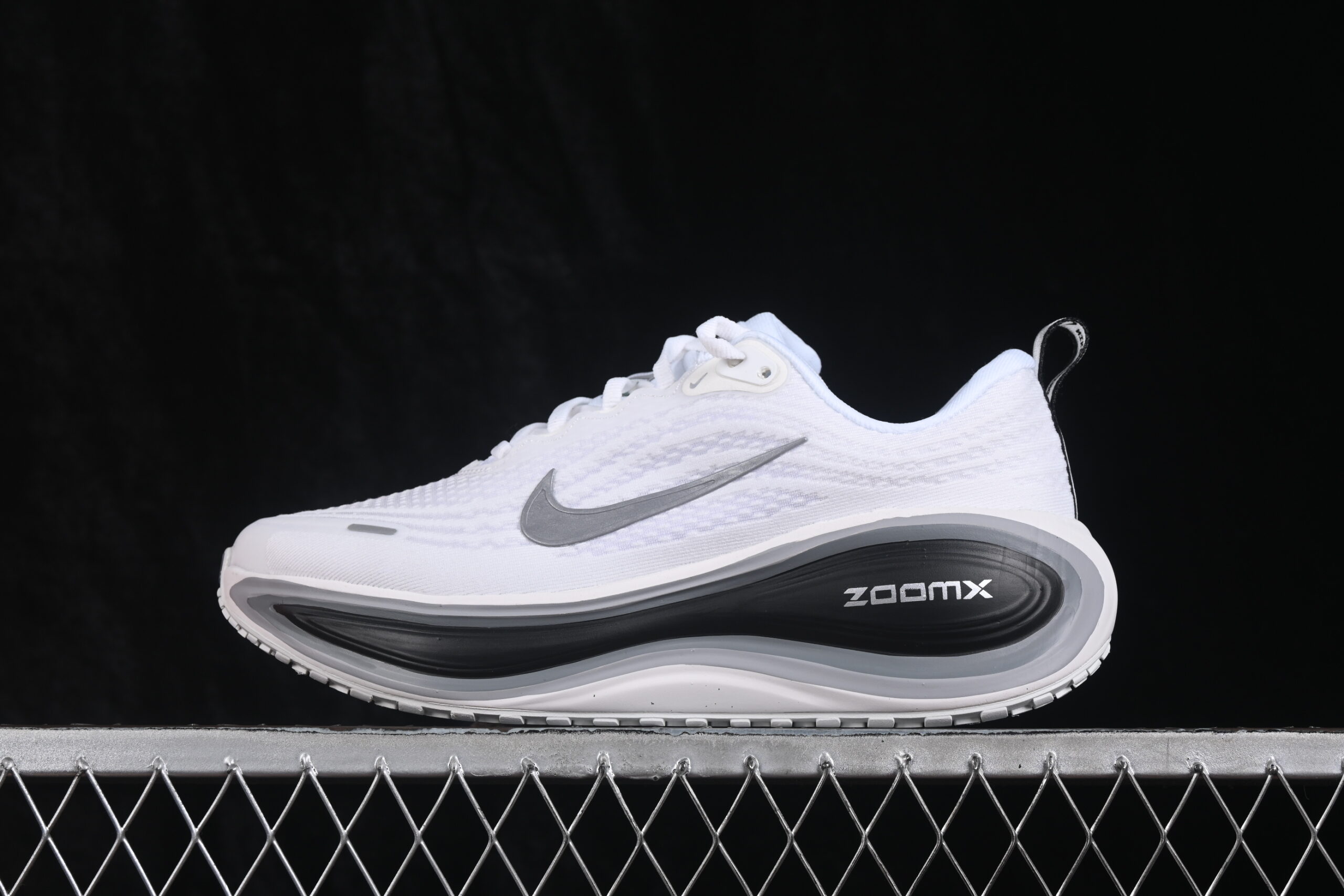 Nike Vomero Plus White Black Cool Grey