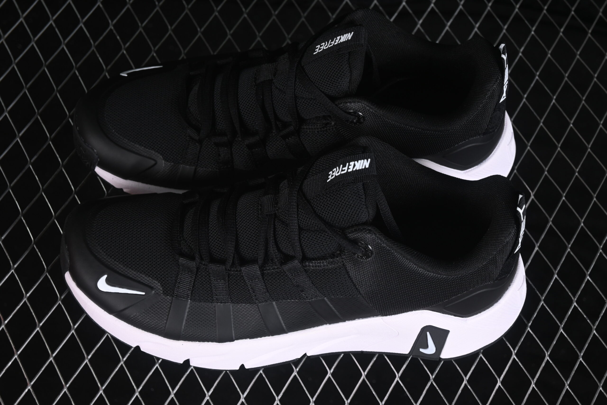Nike Wmns Free Metcon 7 Black White — изображение 6