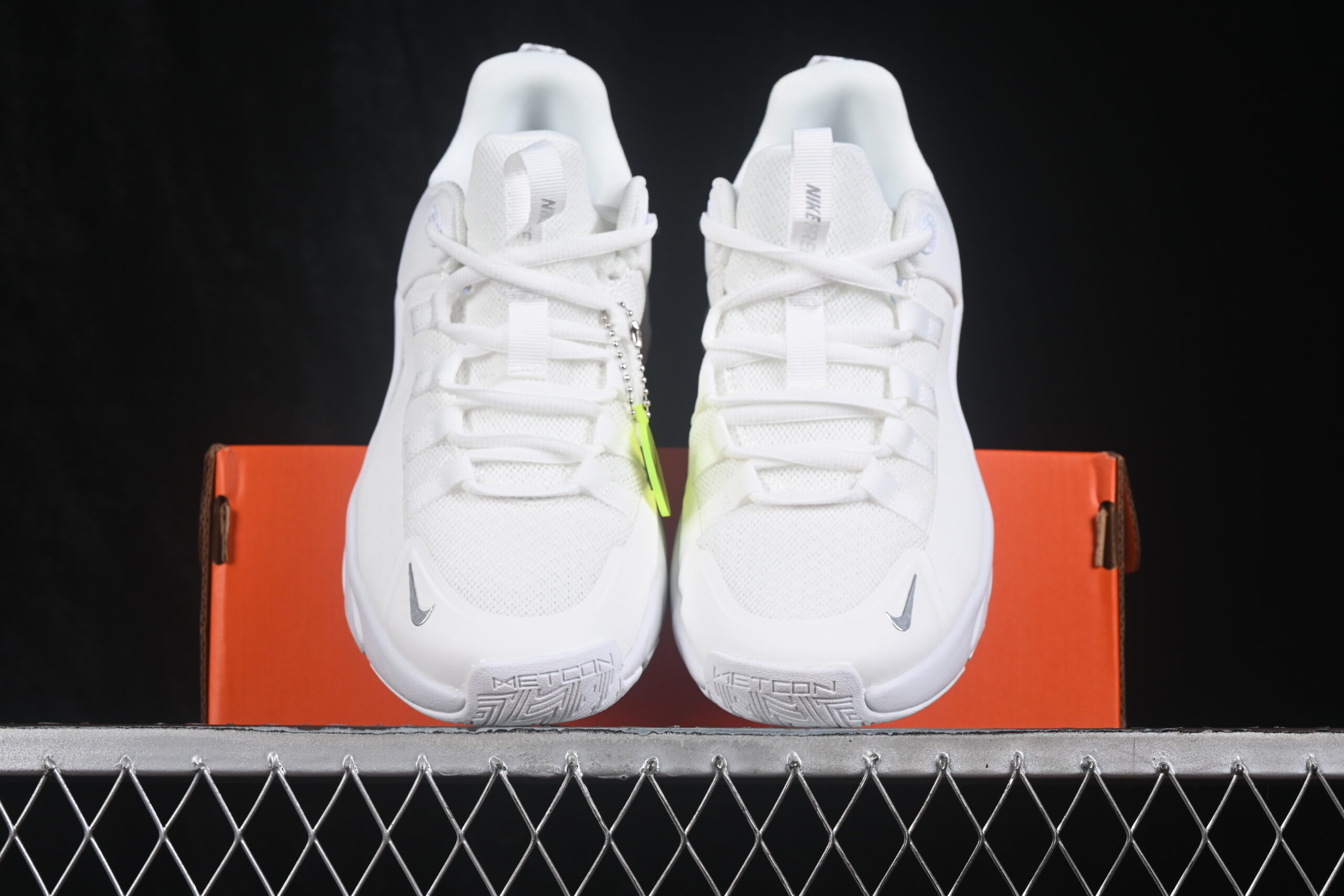 Nike Wmns Free Metcon 7 White Metallic Silver — изображение 5
