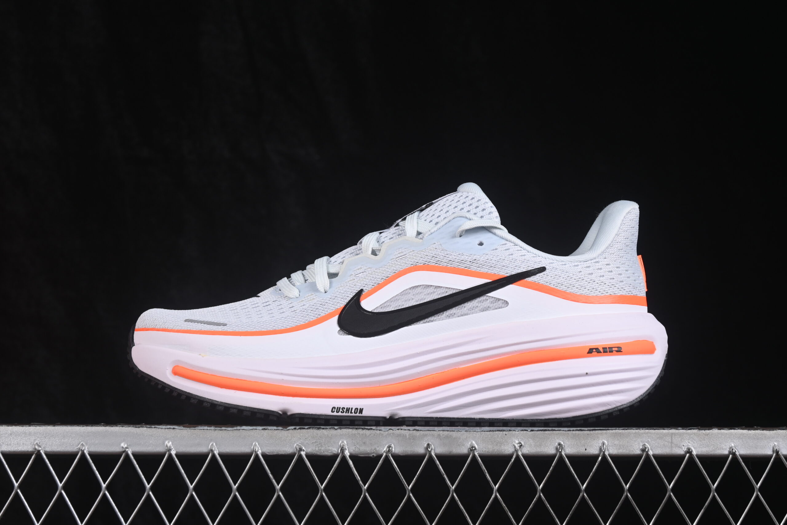 Nike Winflo 12 White Black Total
