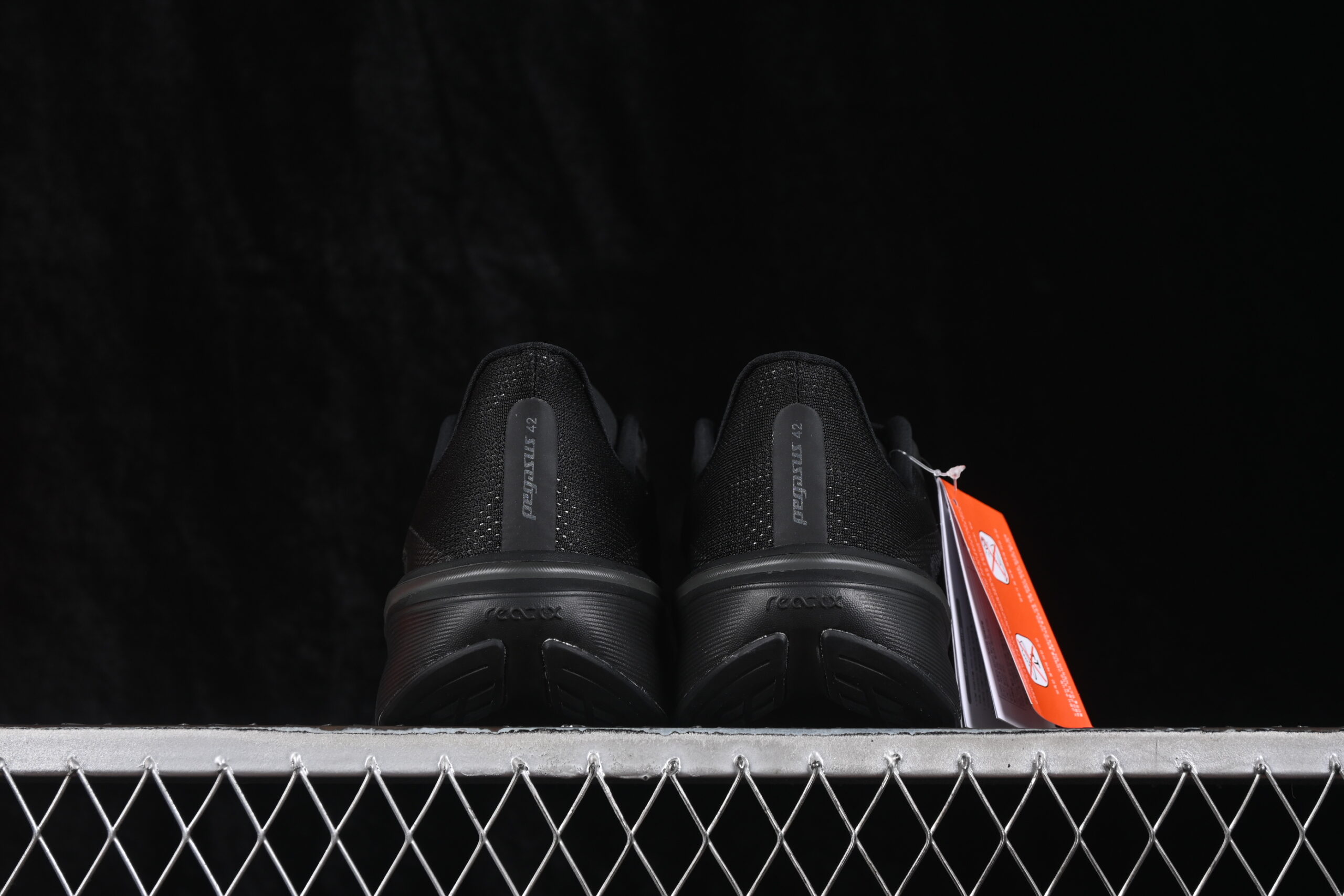 Nike Air Zoom Pegasus 42 Black — изображение 4