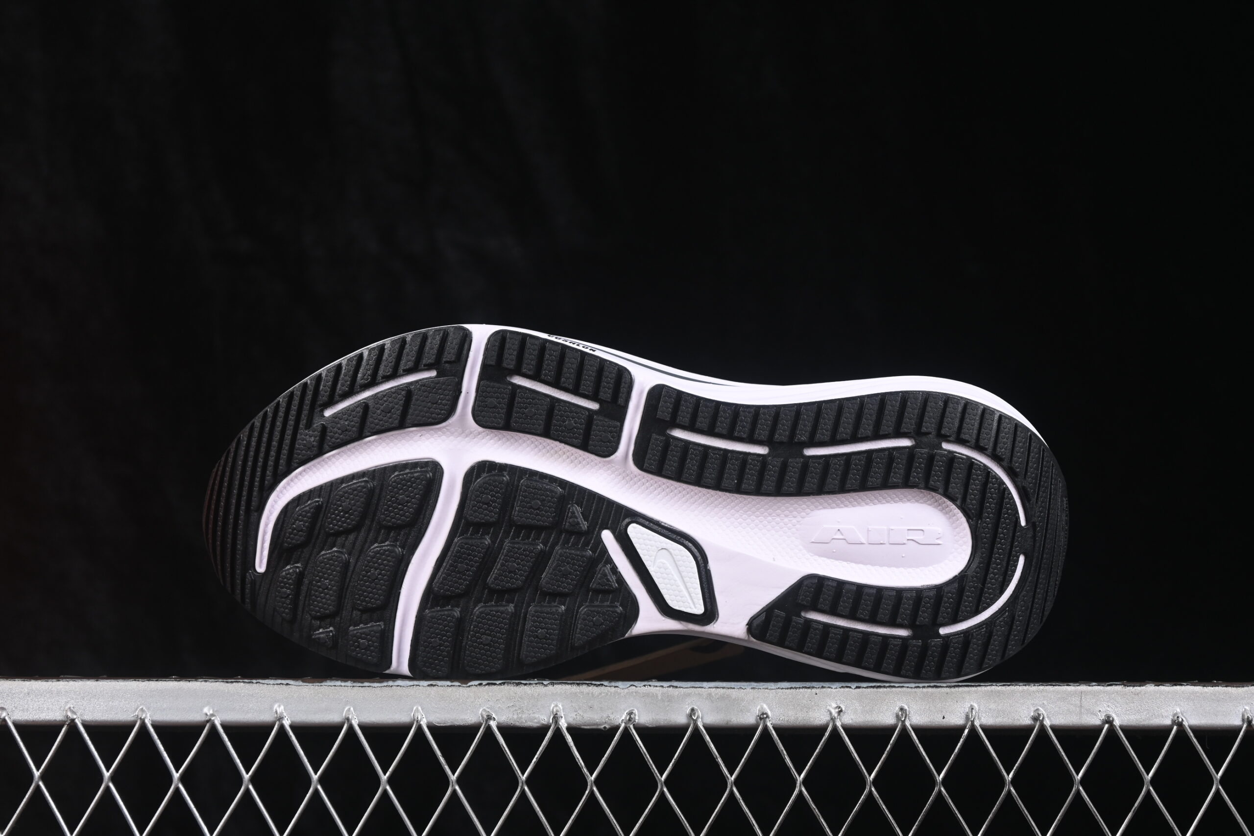 Nike Winflo 12 Black — изображение 4