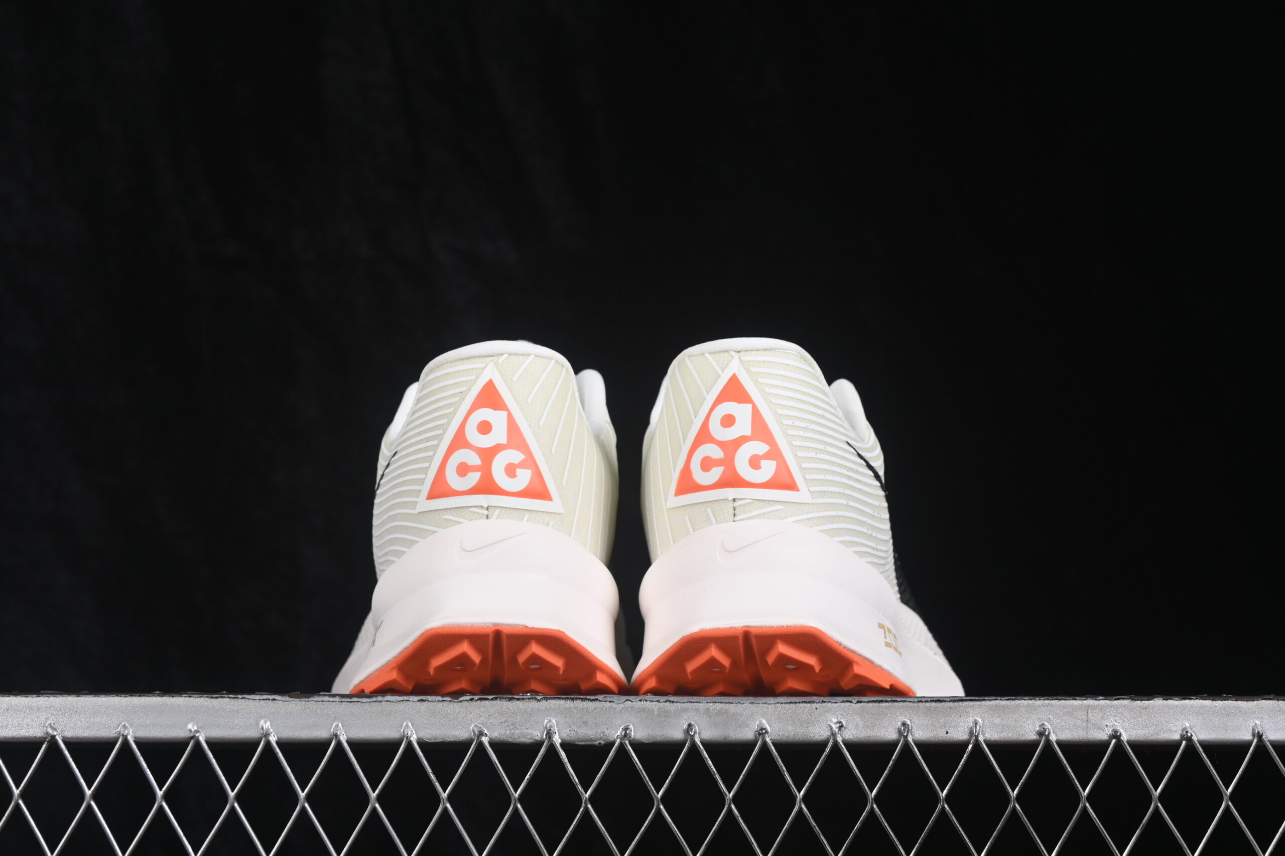Nike ACG ZoomX Ultrafly Trail Sail Safety Orange — изображение 4