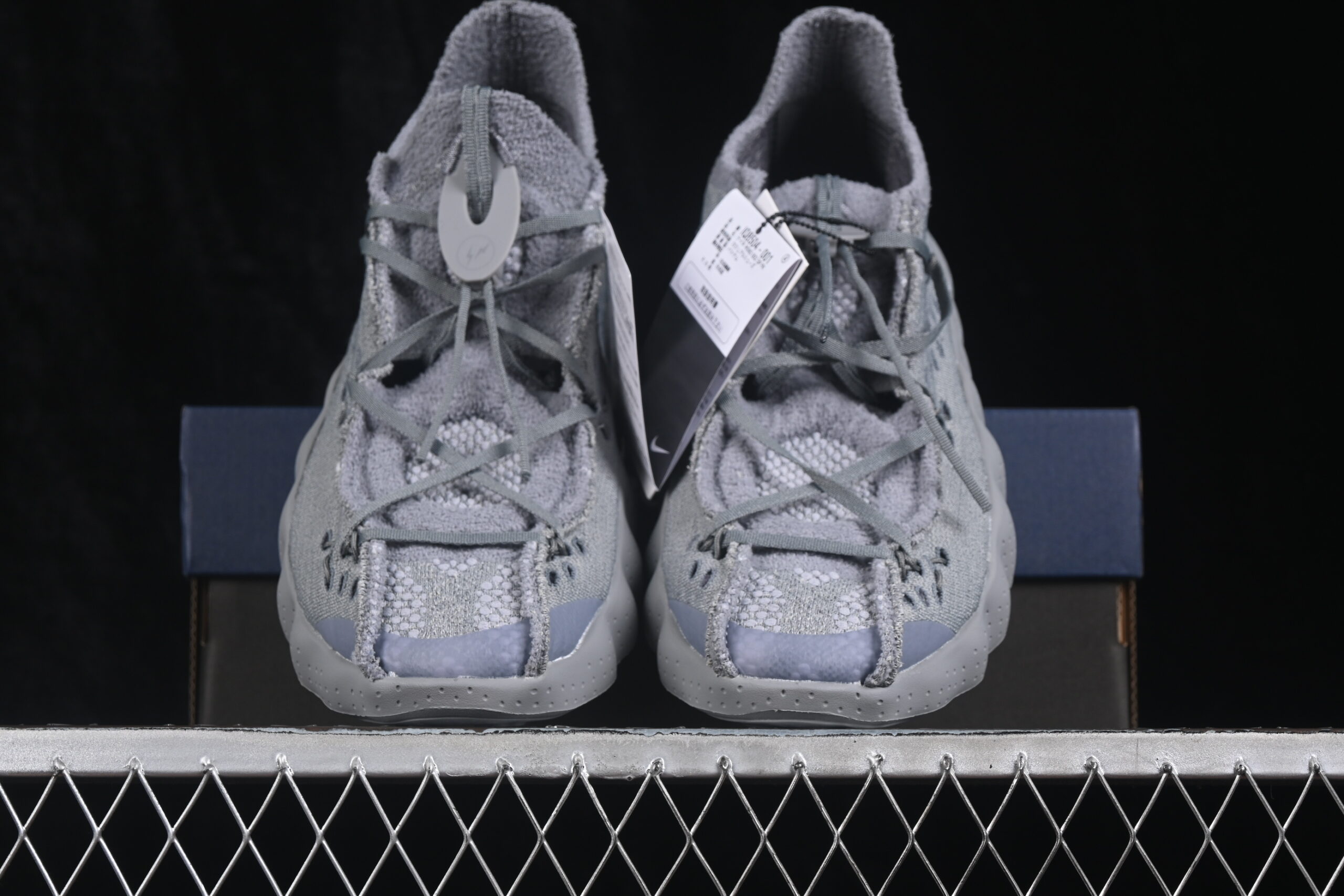Fragment Design x Nike Mind 002 Flyknit Particle Grey — изображение 5
